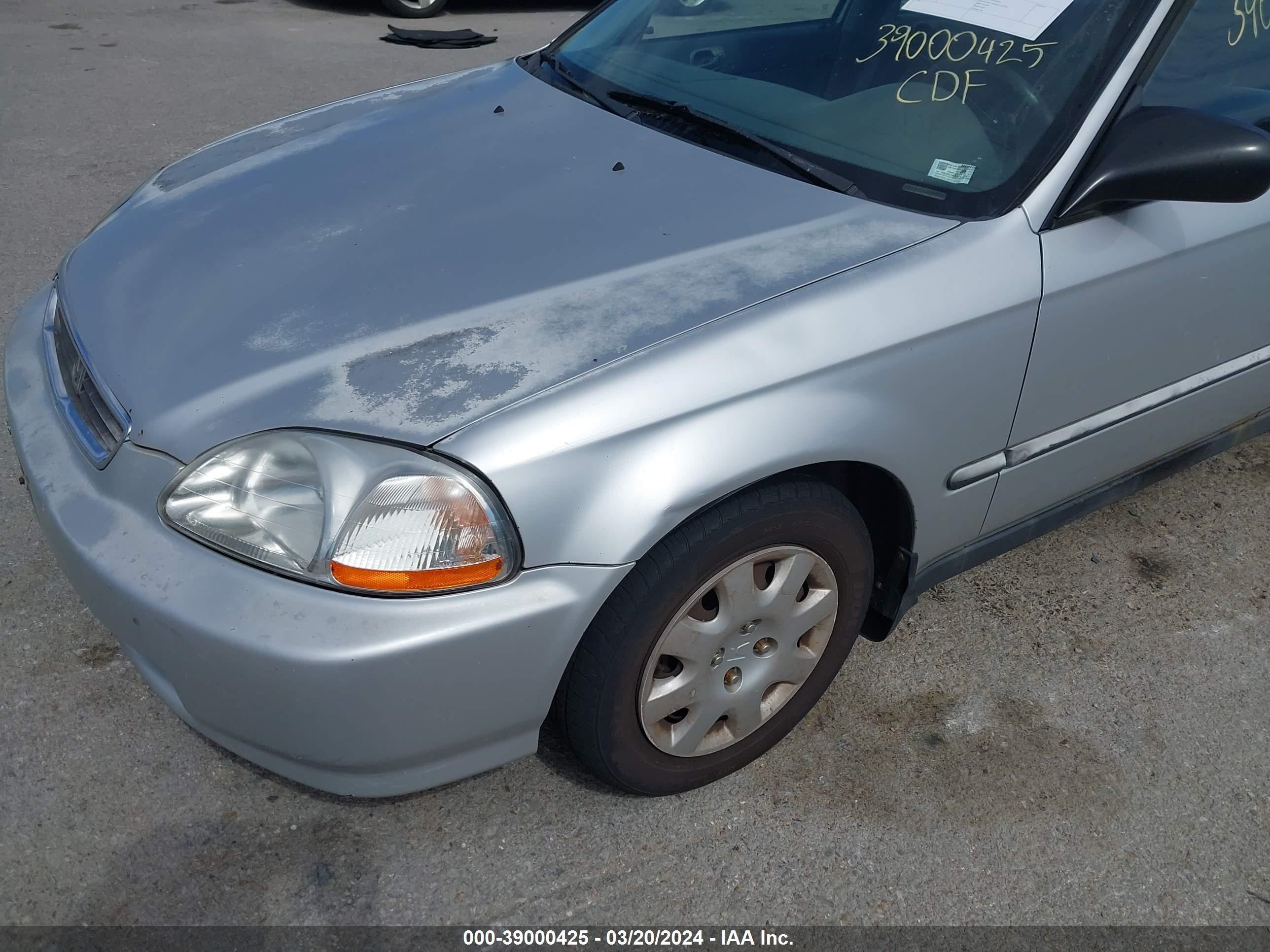 Photo 5 VIN: 1HGEJ6621WL002217 - HONDA CIVIC 