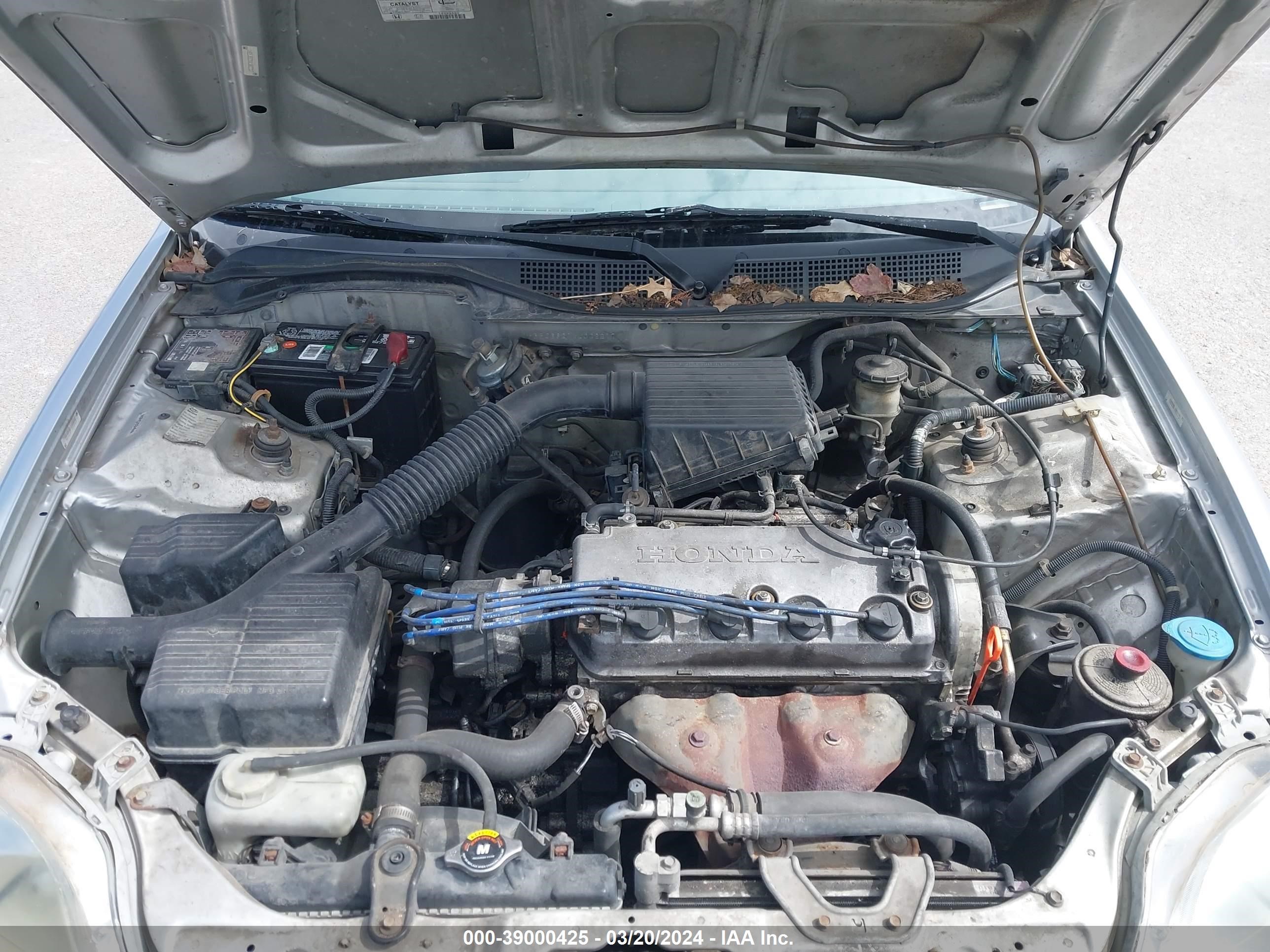 Photo 9 VIN: 1HGEJ6621WL002217 - HONDA CIVIC 