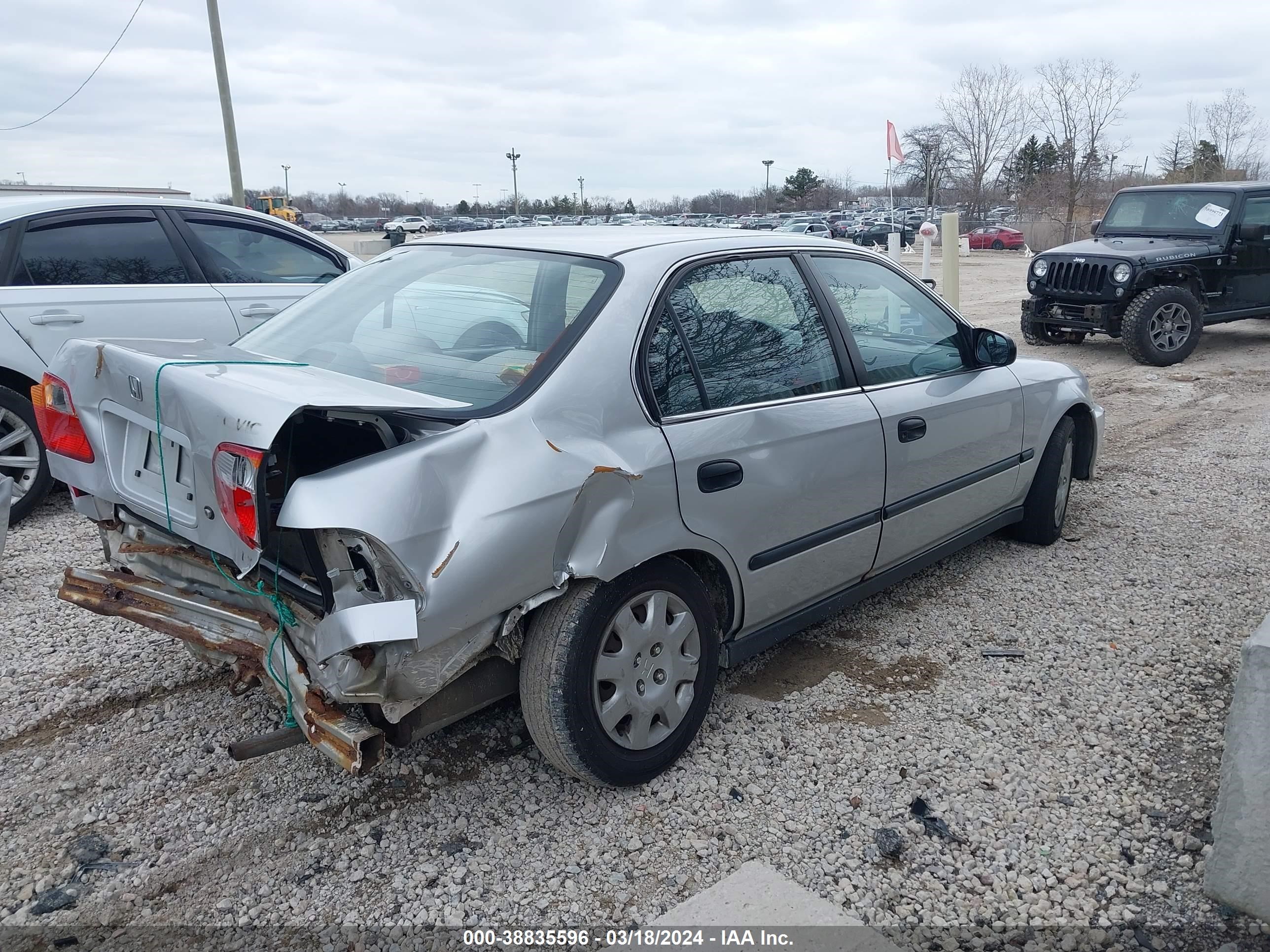 Photo 3 VIN: 1HGEJ6672XL036258 - HONDA CIVIC 