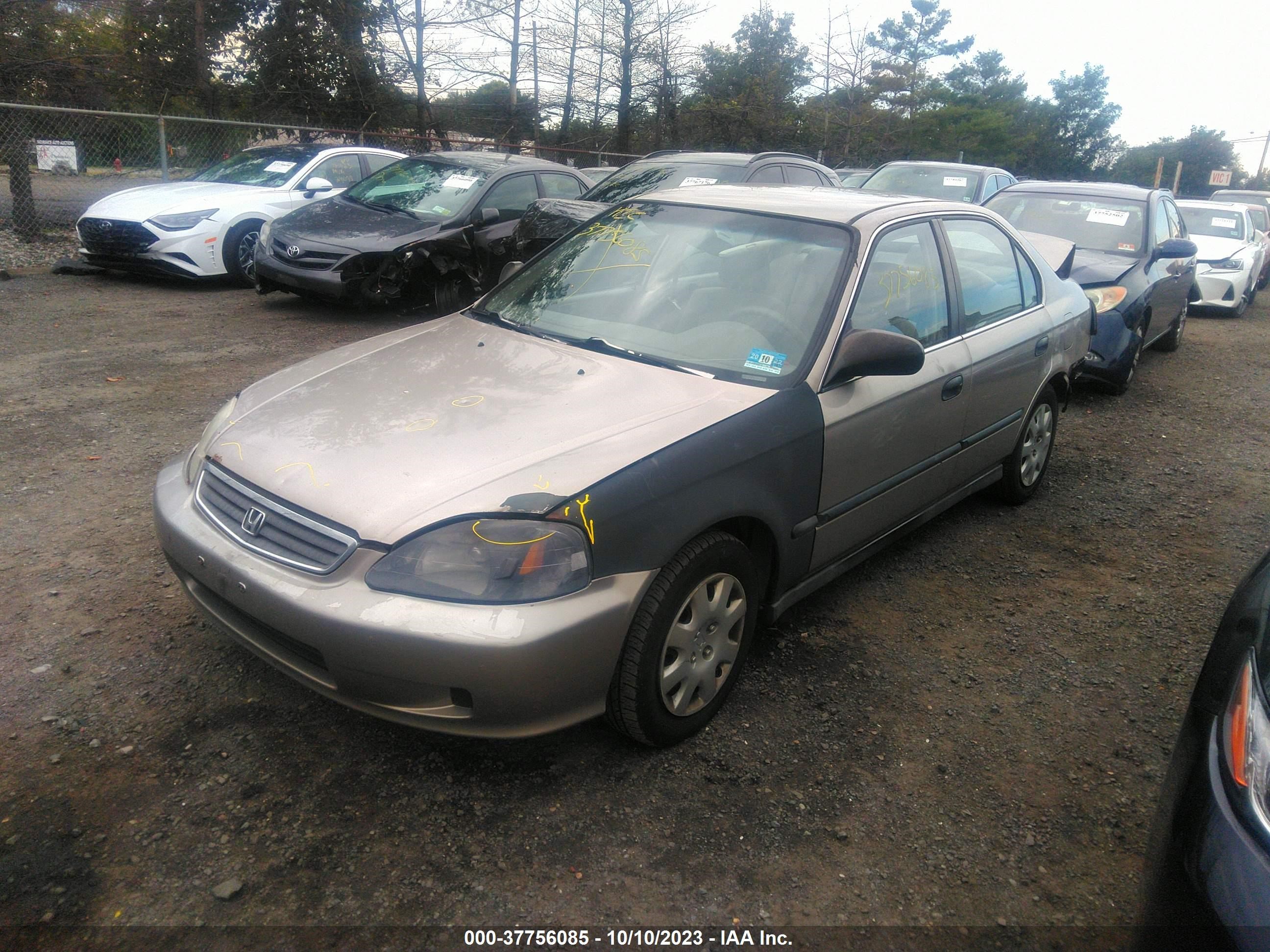 Photo 1 VIN: 1HGEJ6673YL055712 - HONDA CIVIC 