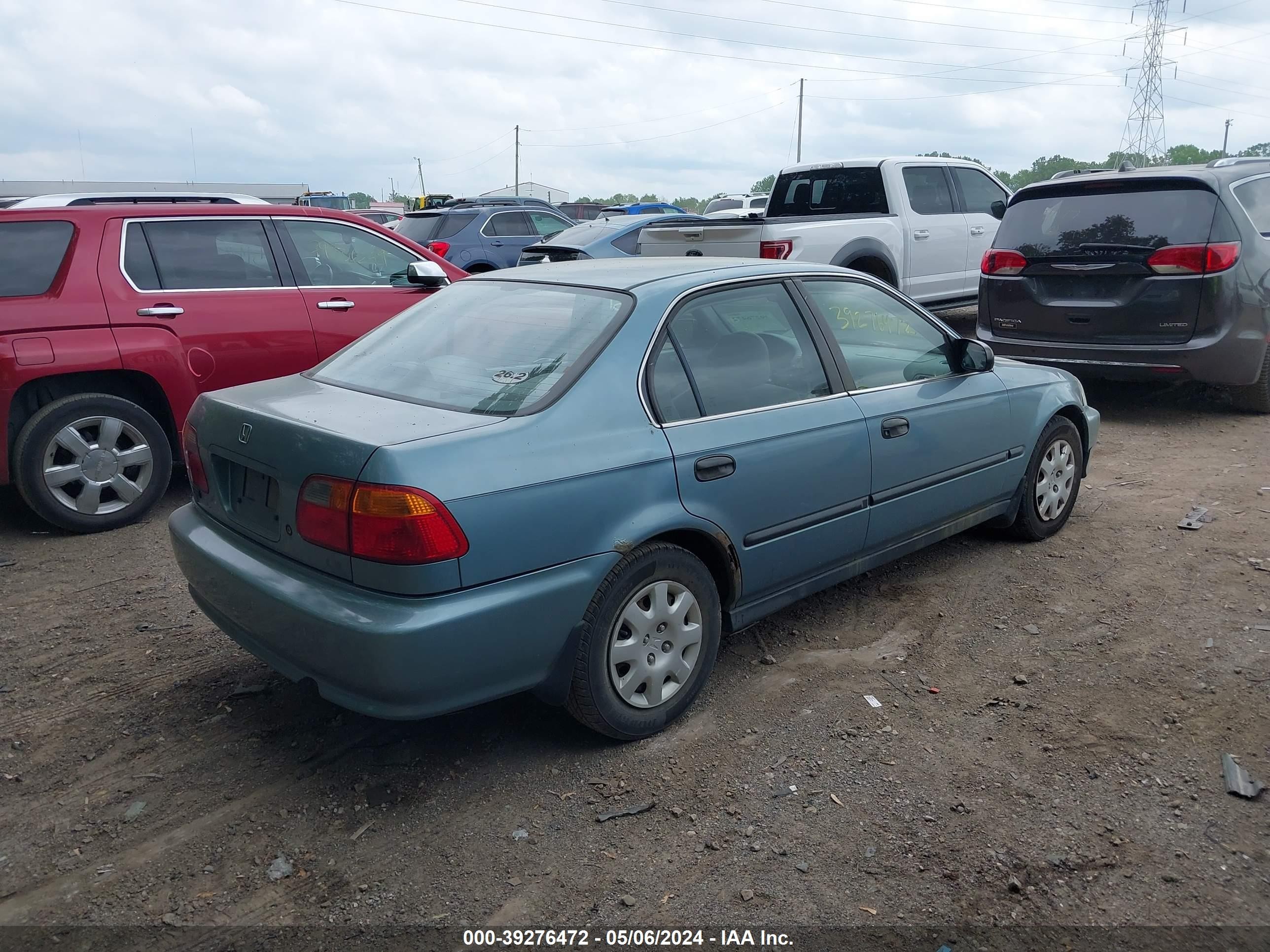 Photo 3 VIN: 1HGEJ6674YL029927 - HONDA CIVIC 