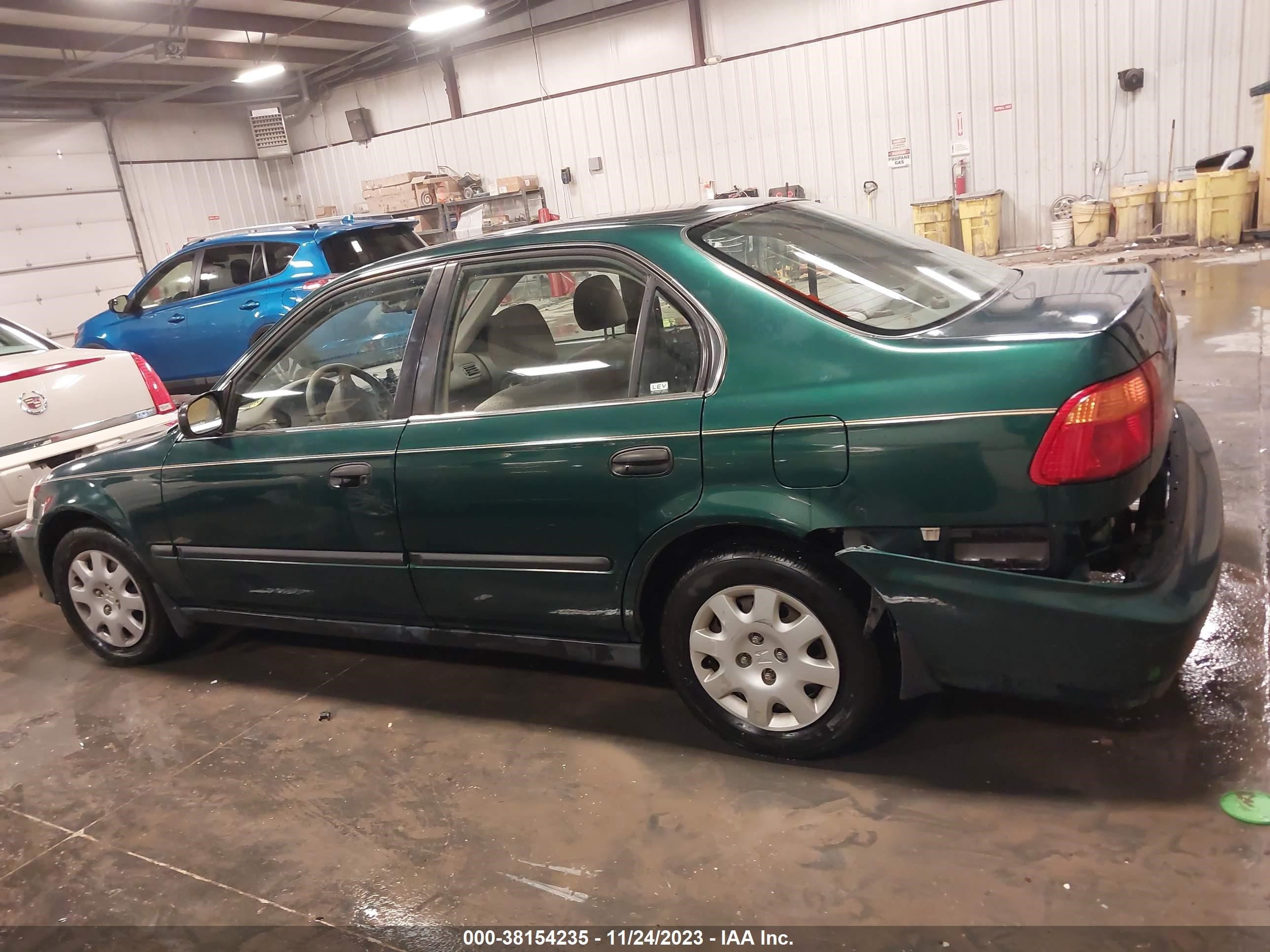 Photo 13 VIN: 1HGEJ6674YL068503 - HONDA CIVIC 