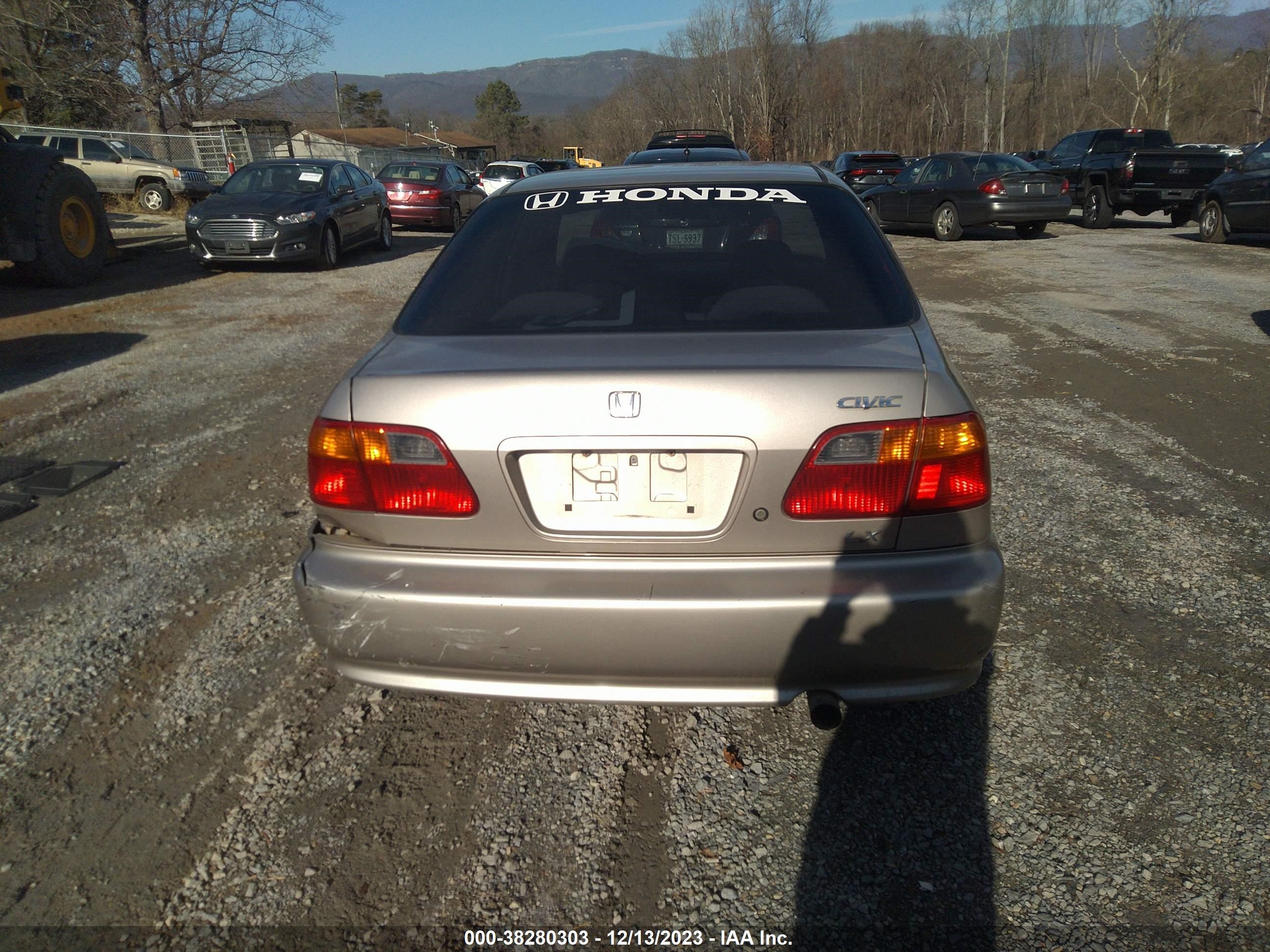 Photo 16 VIN: 1HGEJ6677YL067765 - HONDA CIVIC 