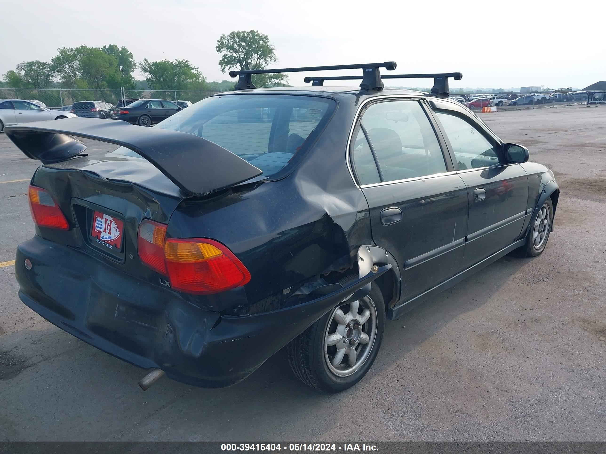 Photo 3 VIN: 1HGEJ6678XL000199 - HONDA CIVIC 