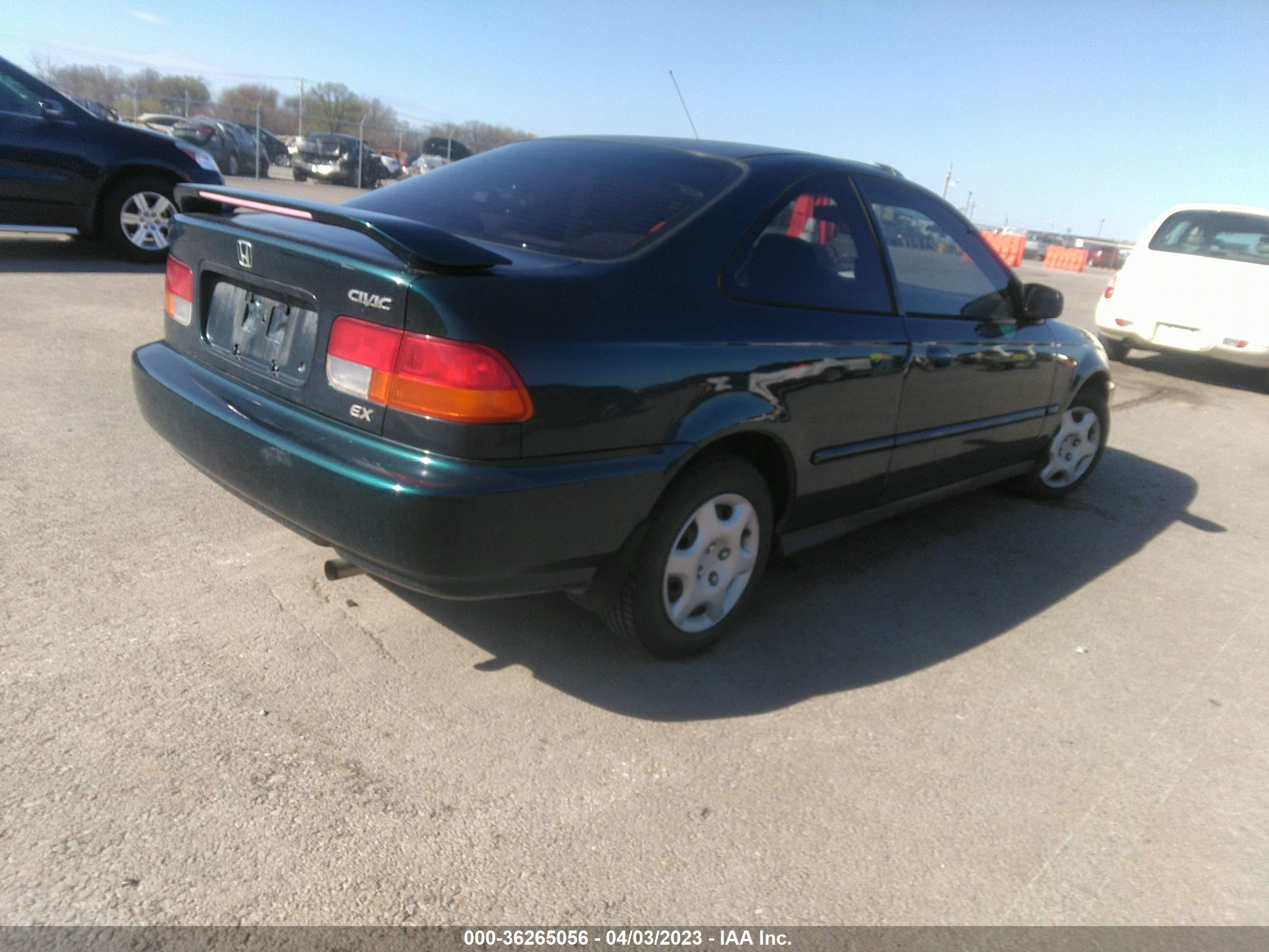 Photo 3 VIN: 1HGEJ8143WL076050 - HONDA CIVIC 