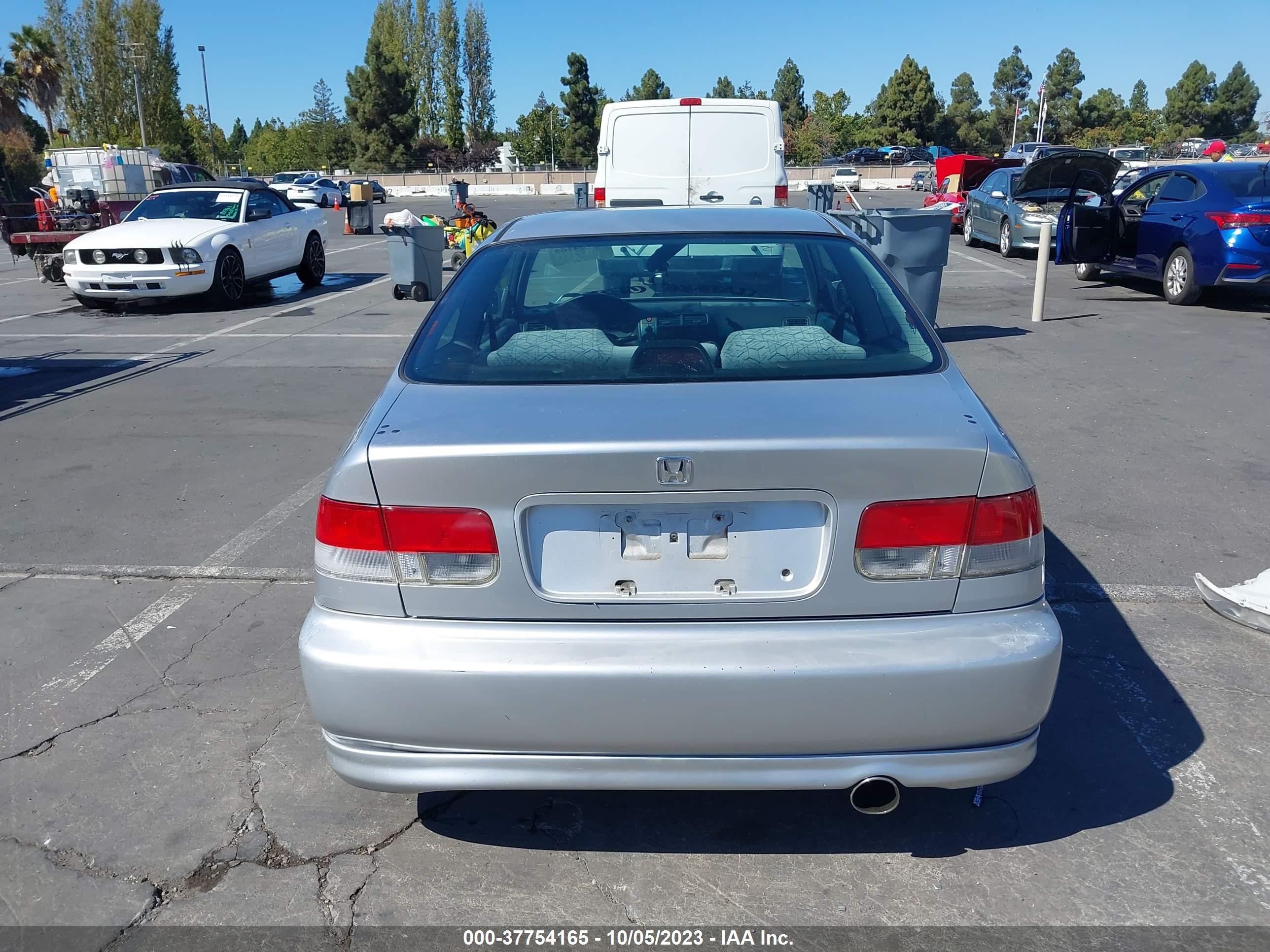 Photo 15 VIN: 1HGEJ8145XL074401 - HONDA CIVIC 