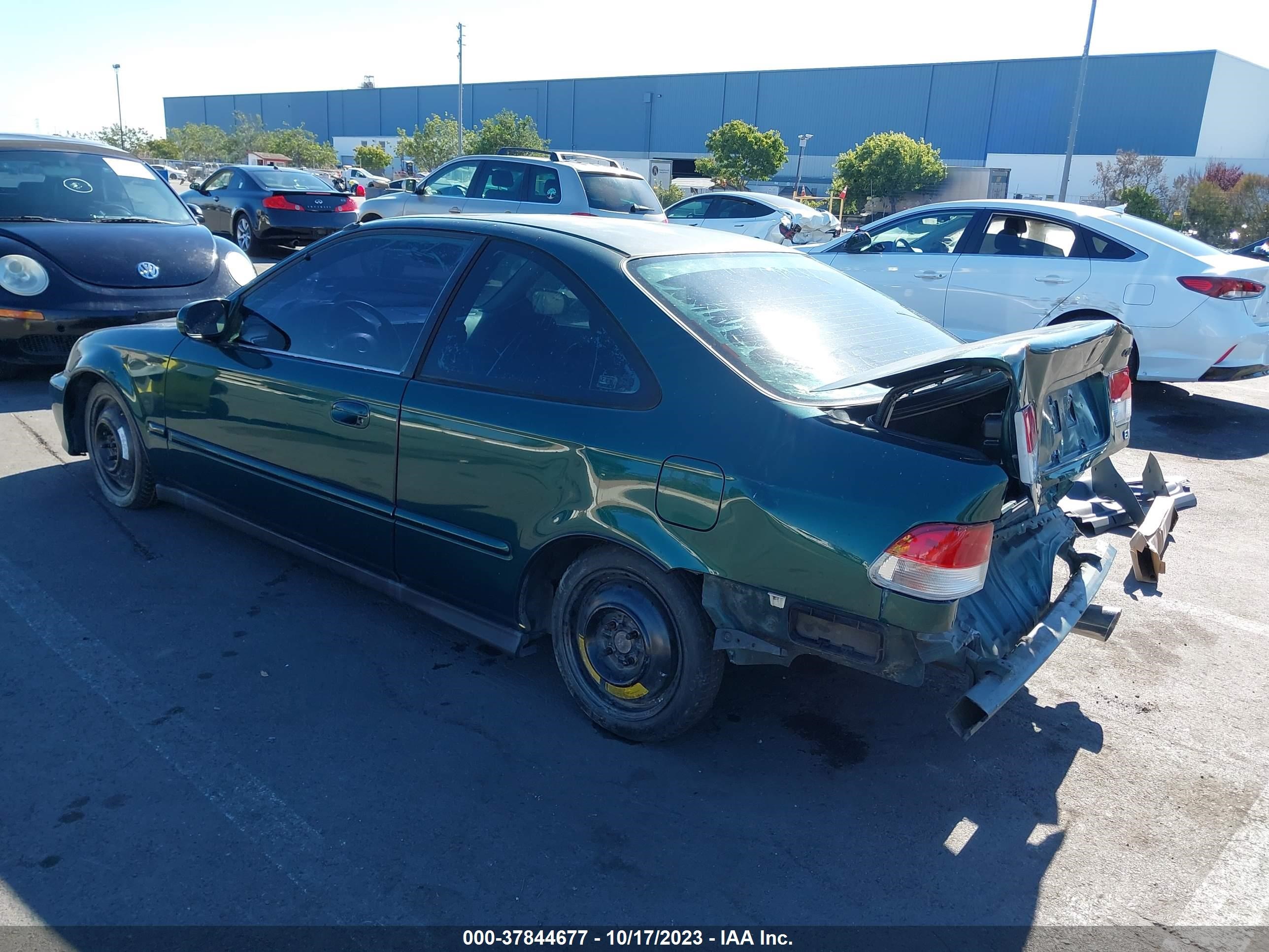 Photo 2 VIN: 1HGEJ8146XL093796 - HONDA CIVIC 