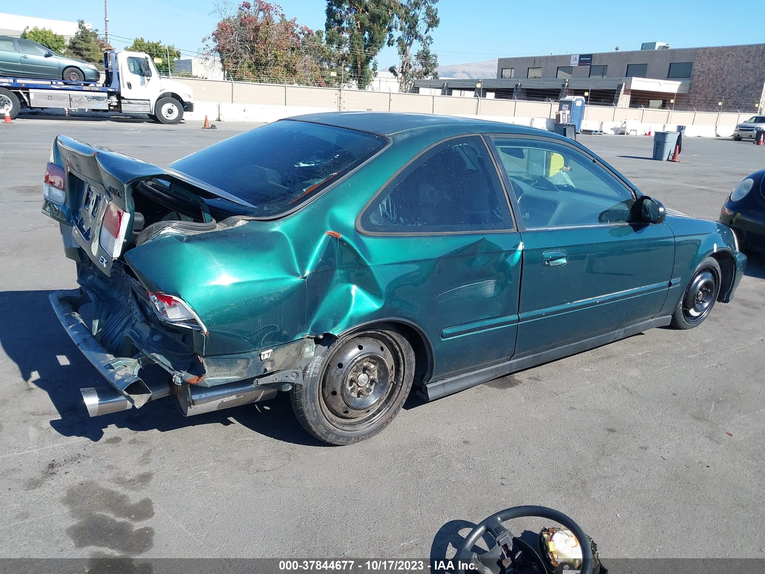 Photo 3 VIN: 1HGEJ8146XL093796 - HONDA CIVIC 