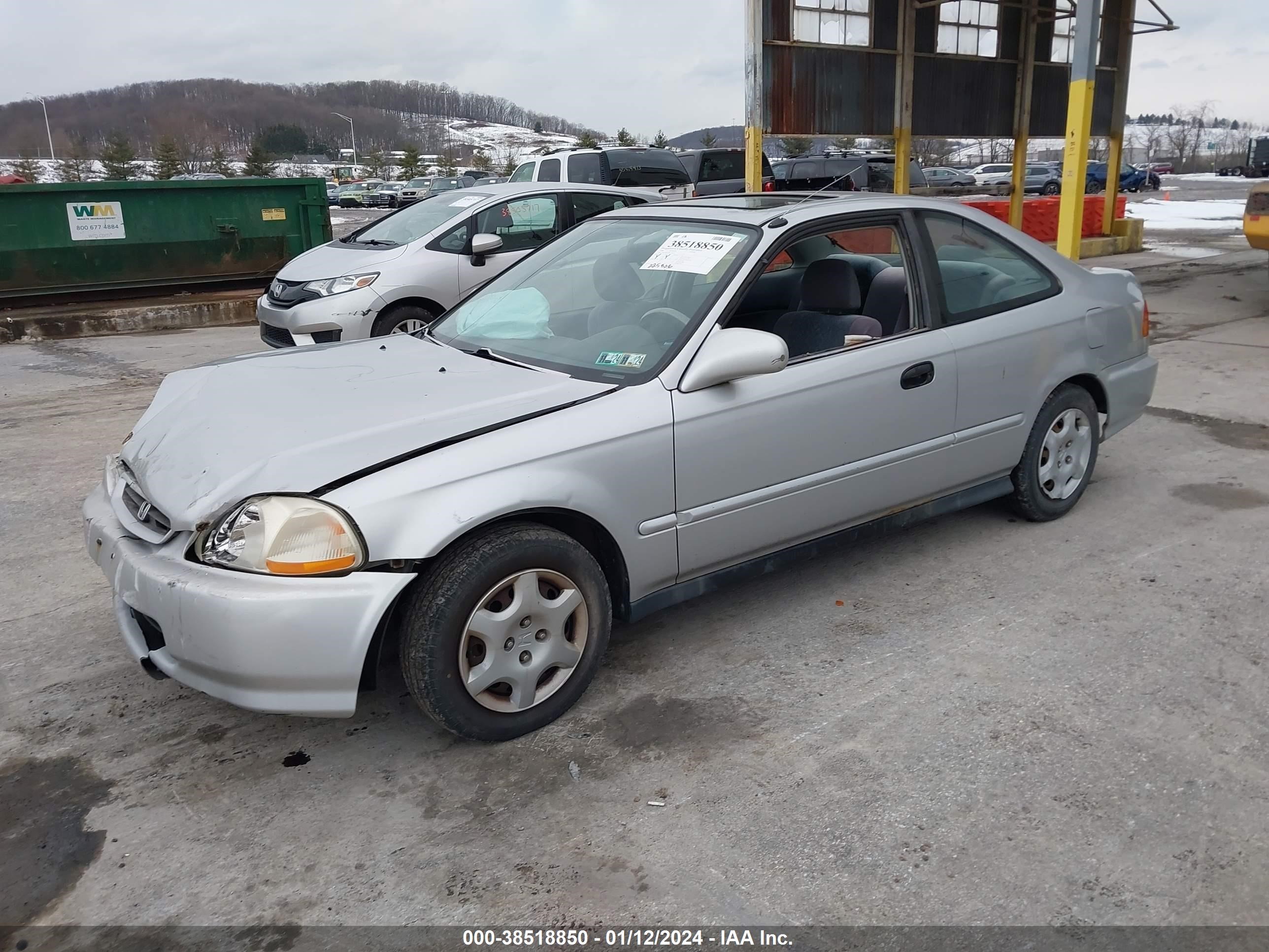 Photo 1 VIN: 1HGEJ8147WL136153 - HONDA CIVIC 