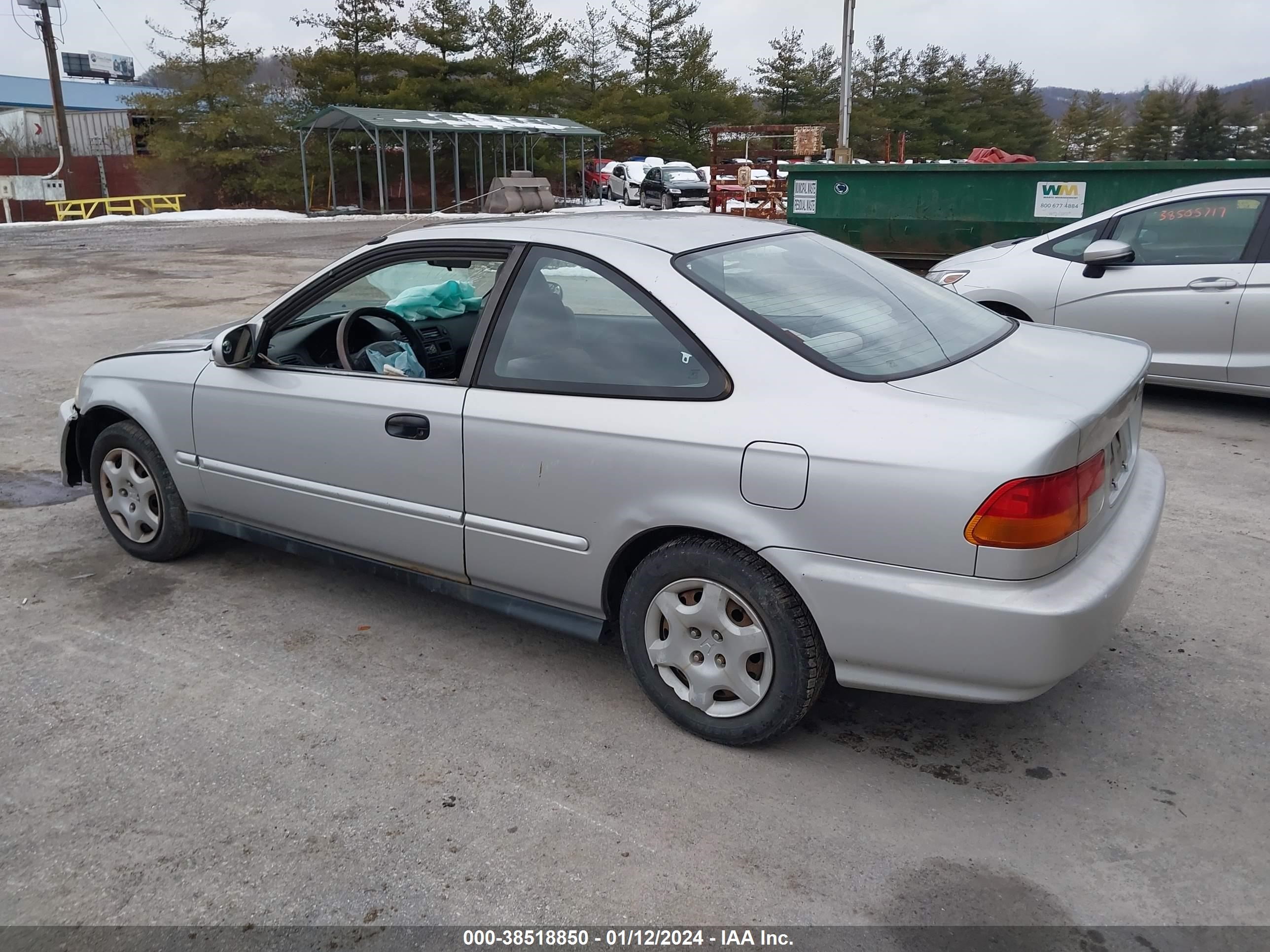 Photo 2 VIN: 1HGEJ8147WL136153 - HONDA CIVIC 