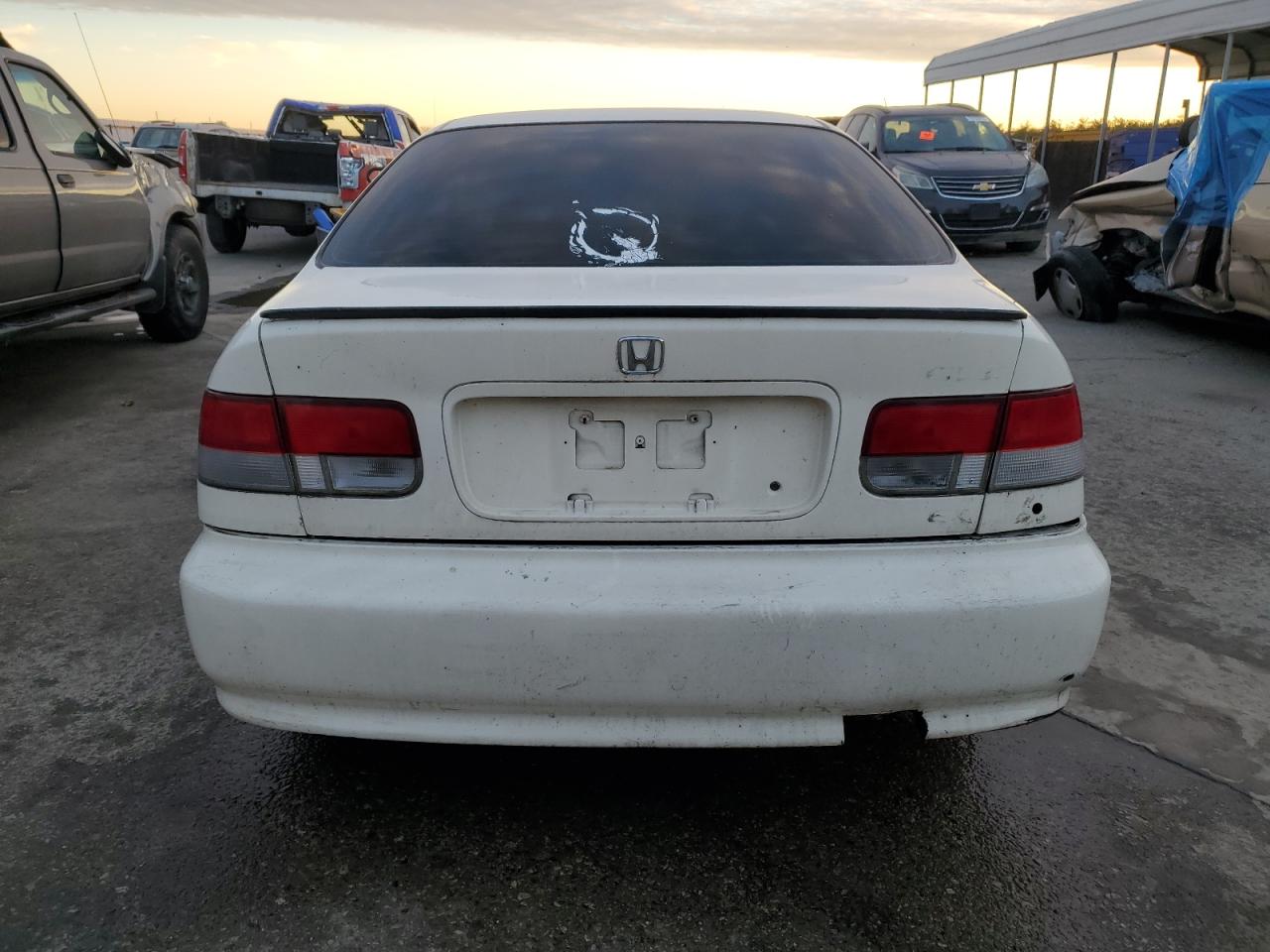 Photo 5 VIN: 1HGEJ8148TL057165 - HONDA CIVIC 