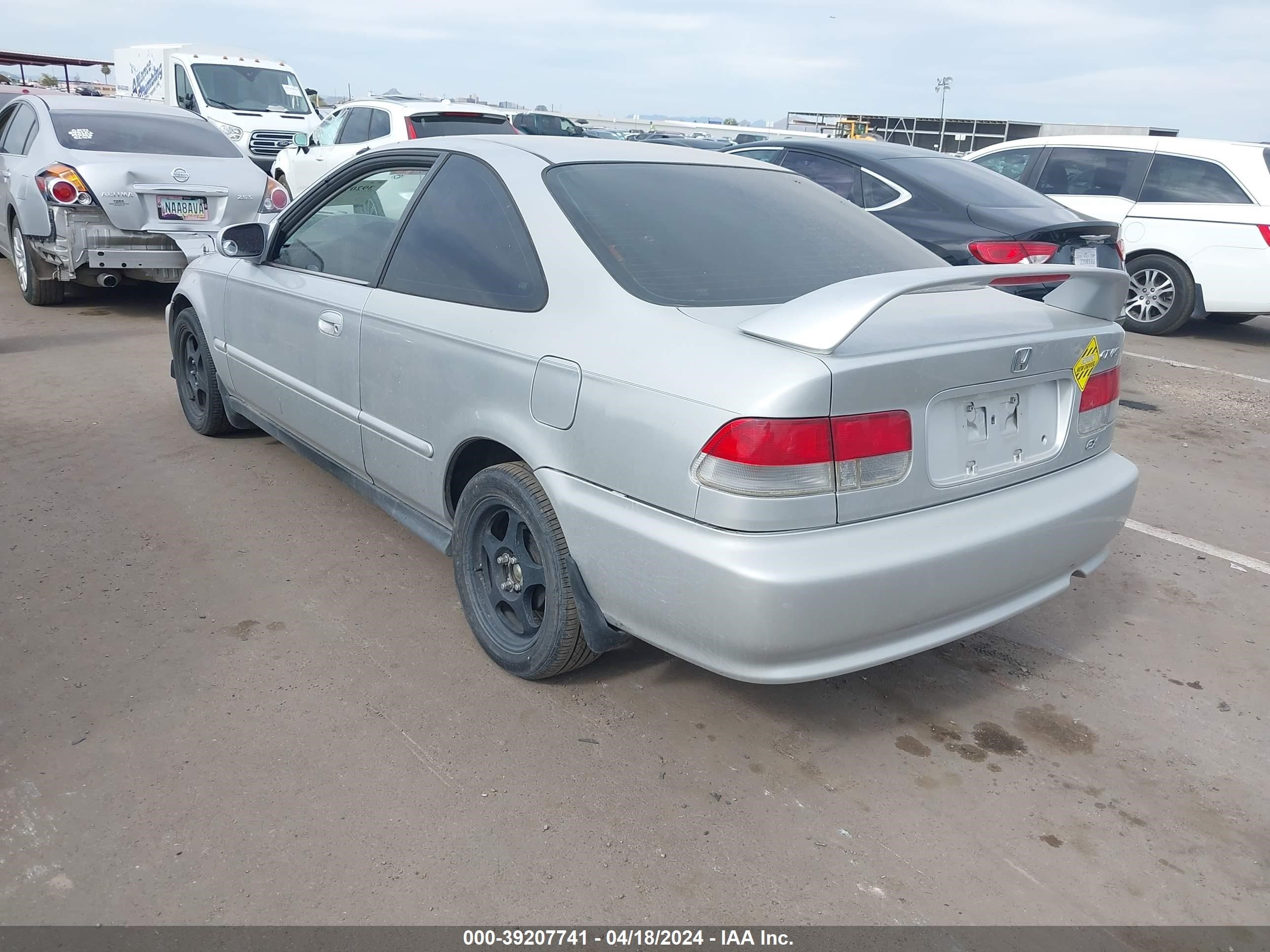 Photo 2 VIN: 1HGEJ814XXL011794 - HONDA CIVIC 