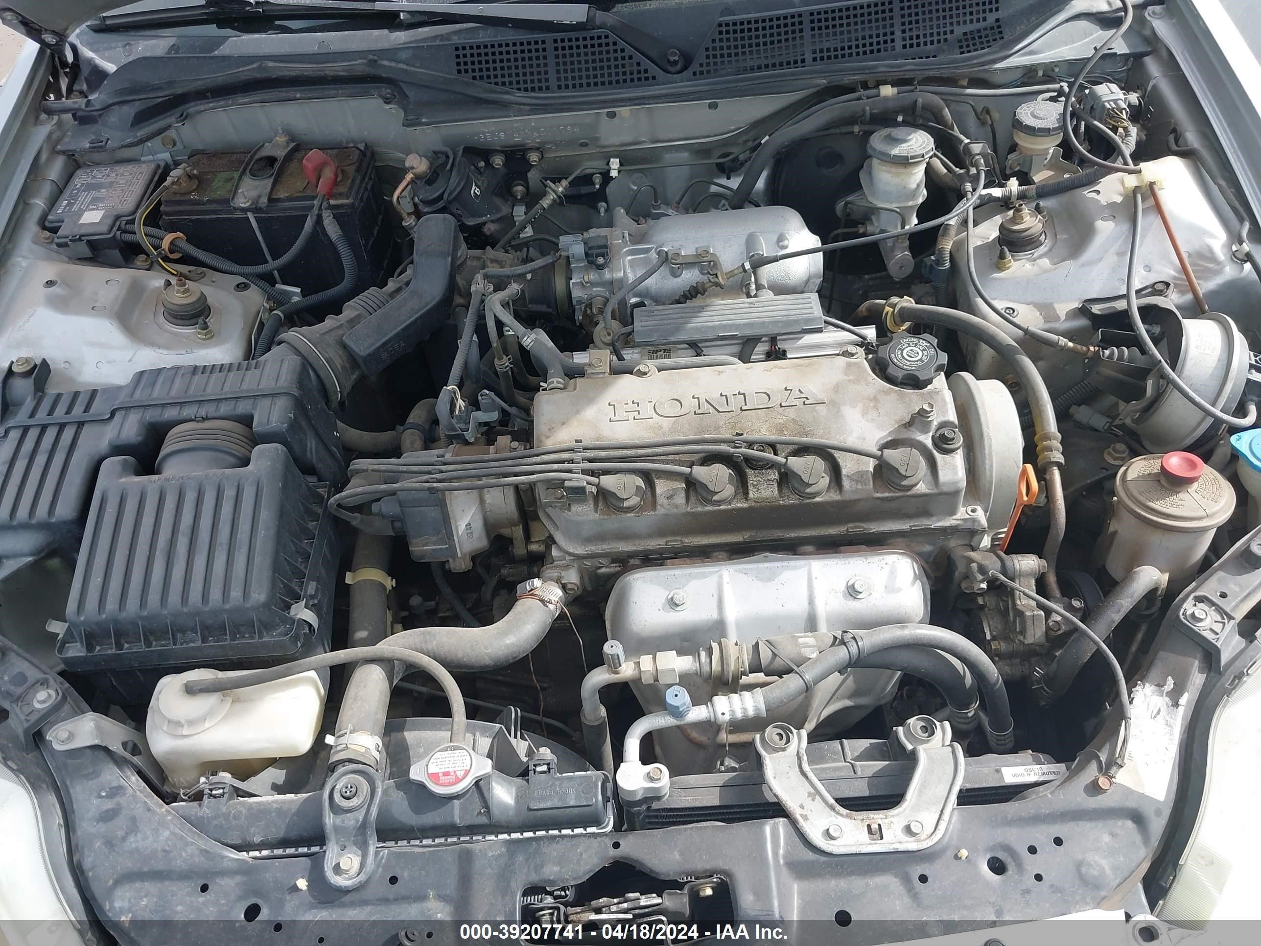 Photo 9 VIN: 1HGEJ814XXL011794 - HONDA CIVIC 