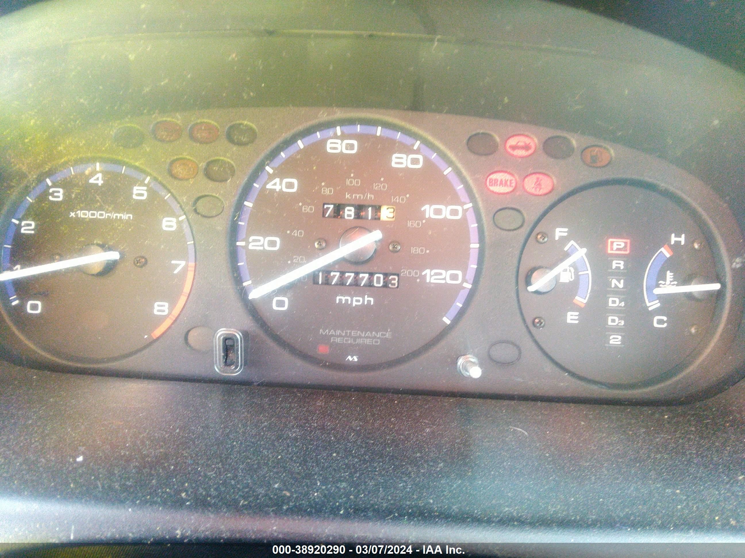 Photo 6 VIN: 1HGEJ8240YL106011 - HONDA CIVIC 