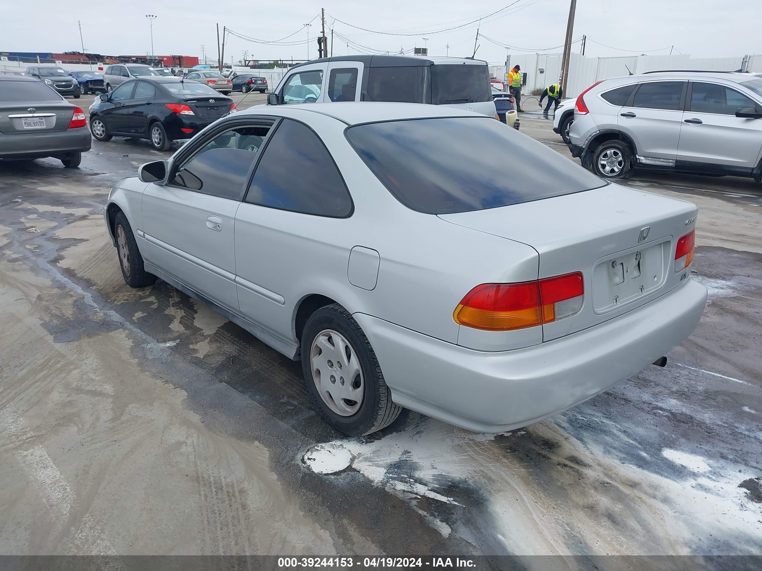 Photo 2 VIN: 1HGEJ8241VL004020 - HONDA CIVIC 