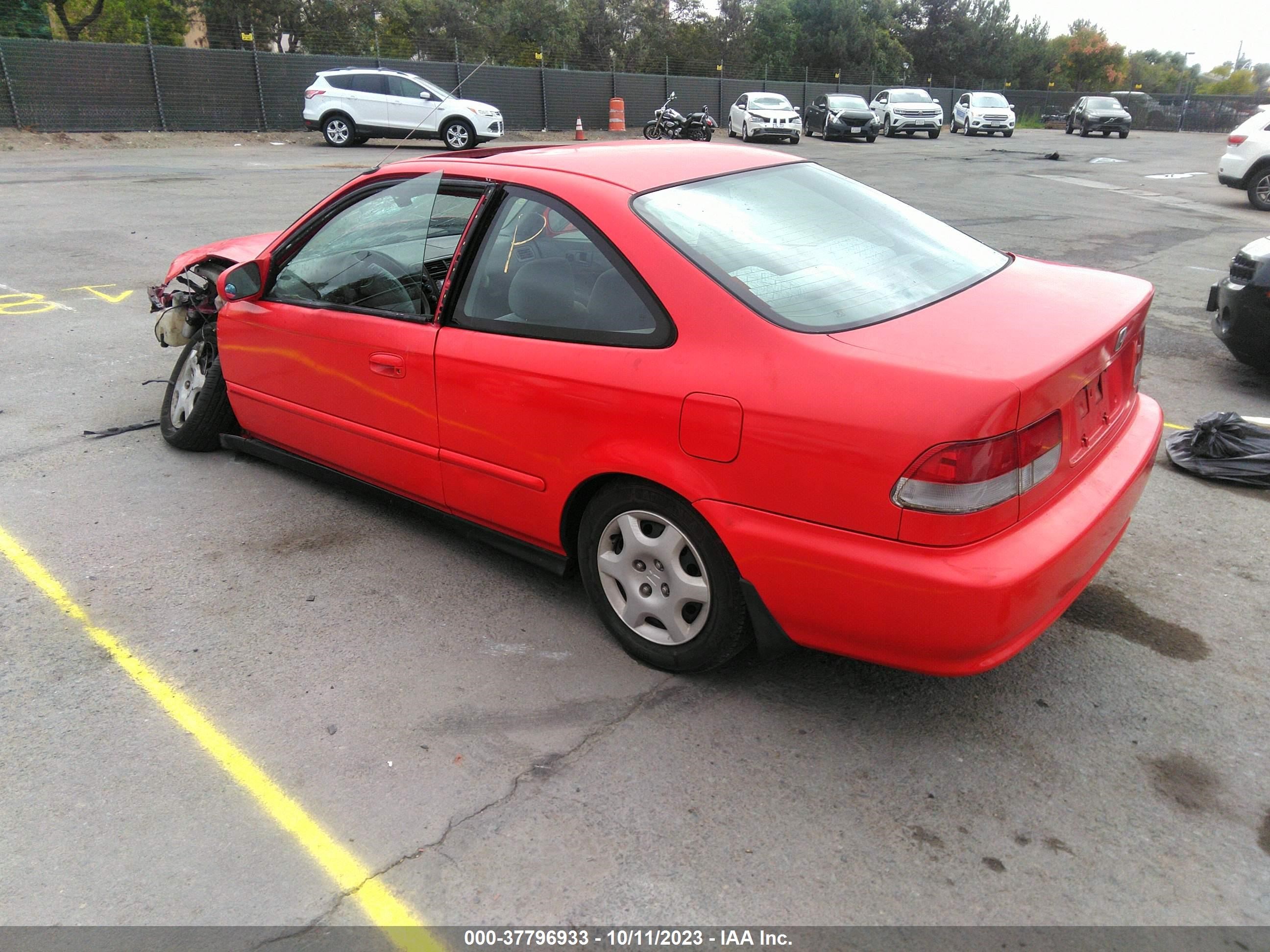 Photo 2 VIN: 1HGEJ8243XL025082 - HONDA CIVIC 