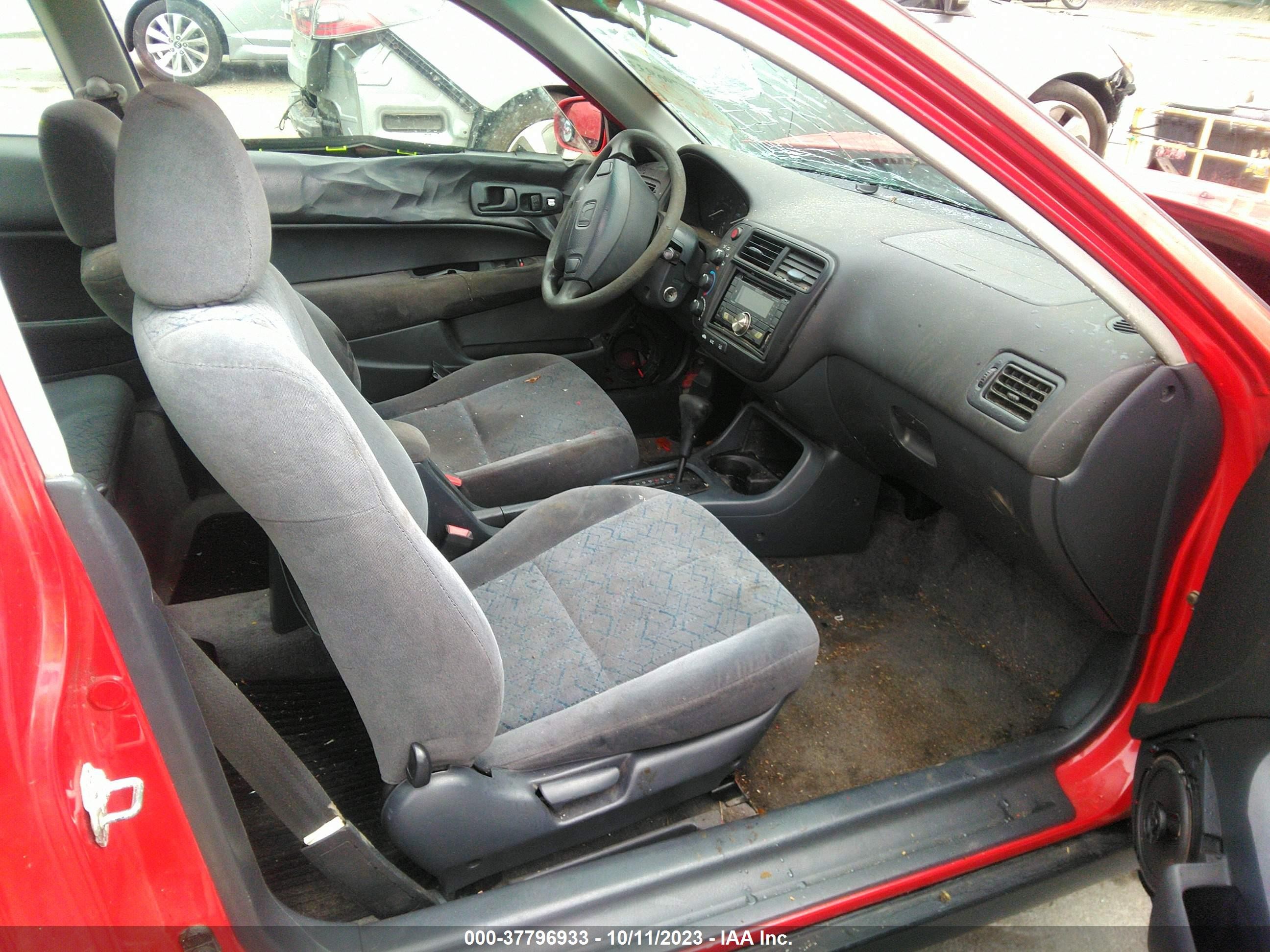 Photo 4 VIN: 1HGEJ8243XL025082 - HONDA CIVIC 