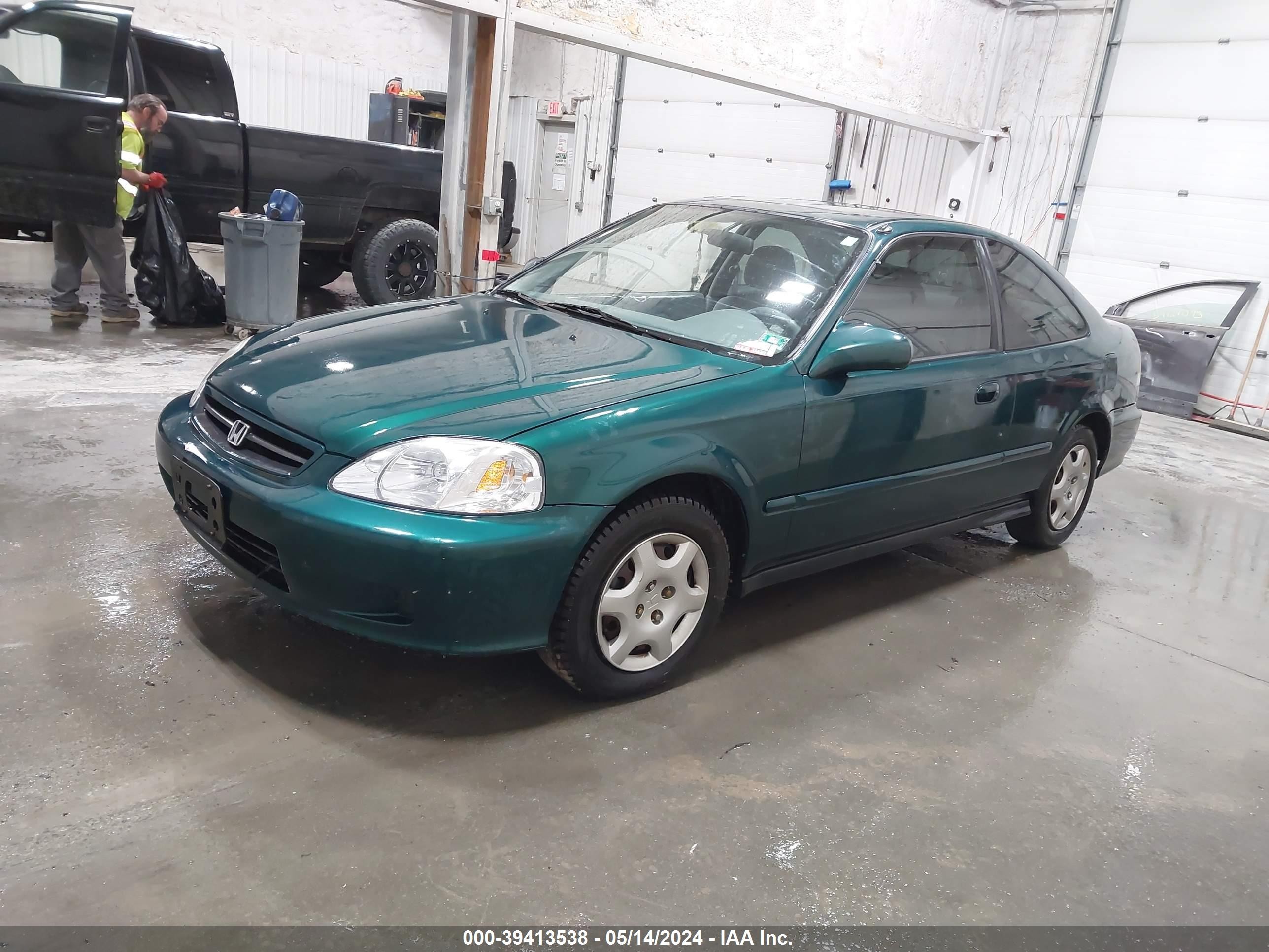 Photo 1 VIN: 1HGEJ8243XL042061 - HONDA CIVIC 