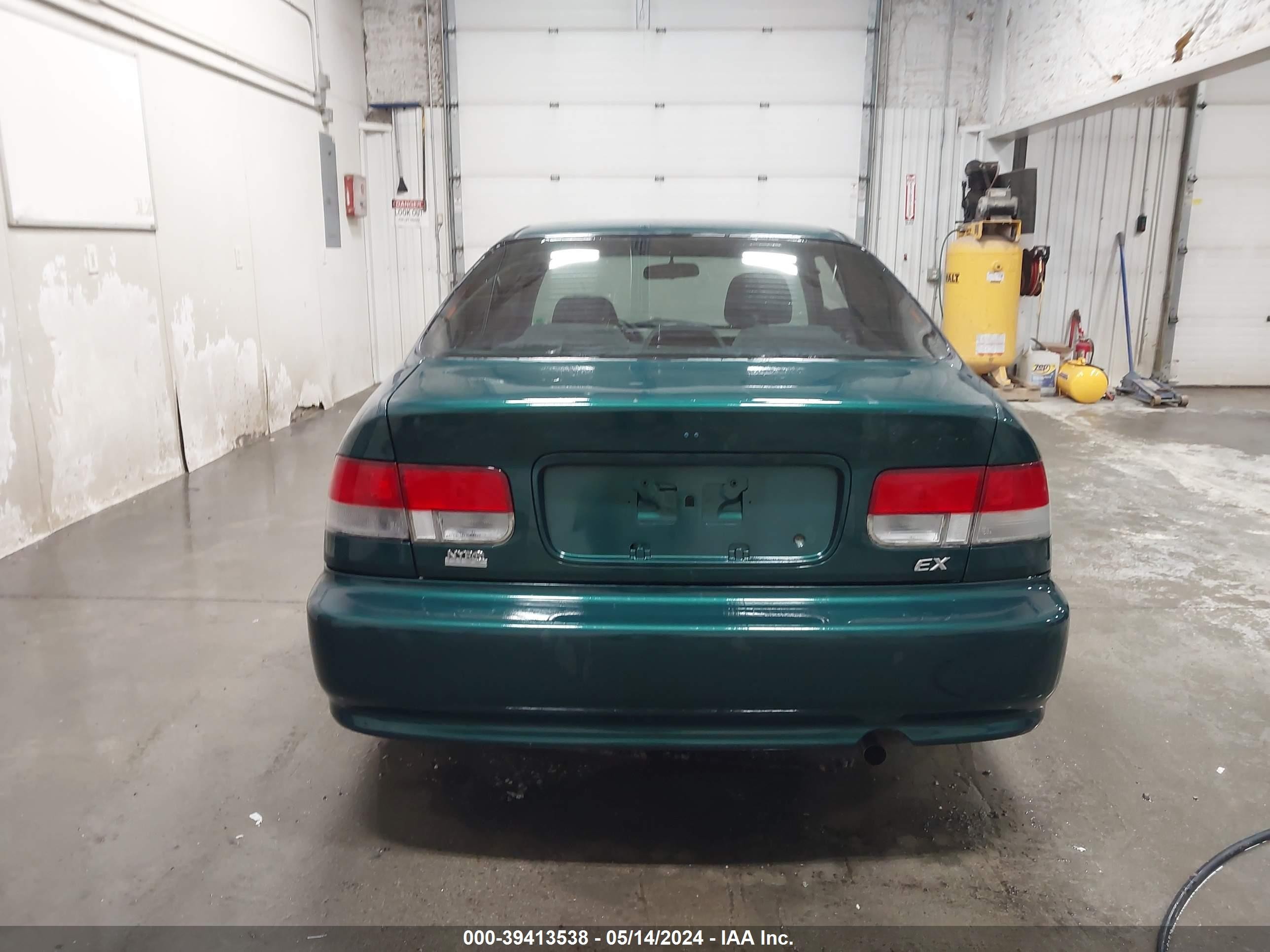 Photo 14 VIN: 1HGEJ8243XL042061 - HONDA CIVIC 