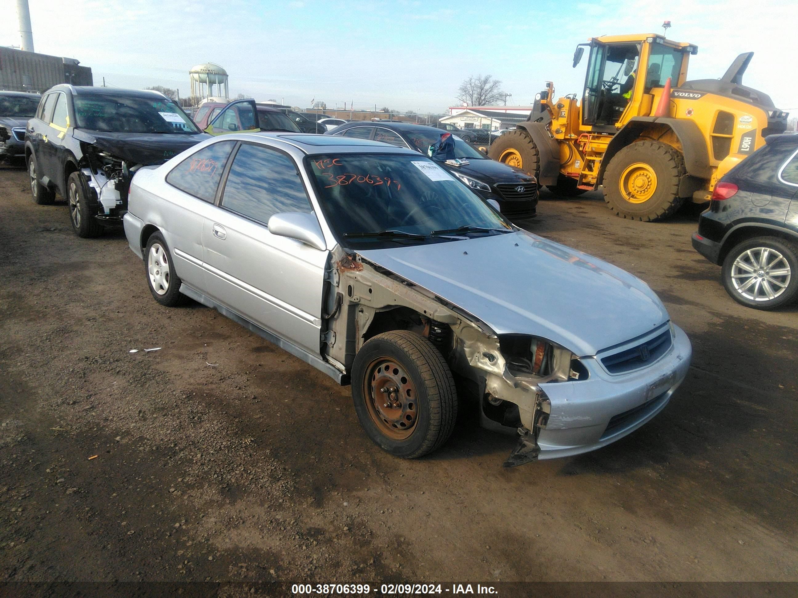 Photo 5 VIN: 1HGEJ8243XL090479 - HONDA CIVIC 