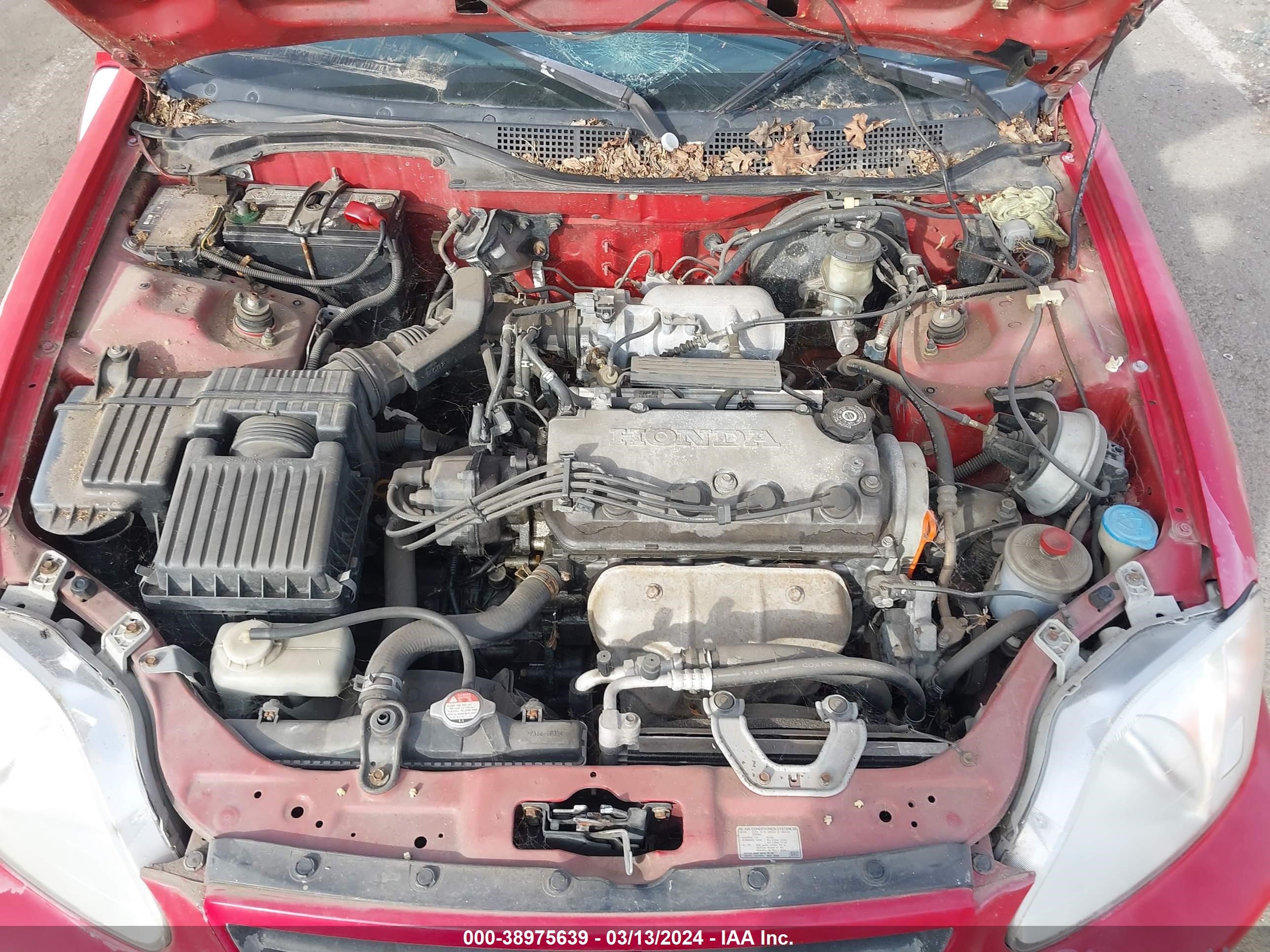 Photo 9 VIN: 1HGEJ8243YL082643 - HONDA CIVIC 