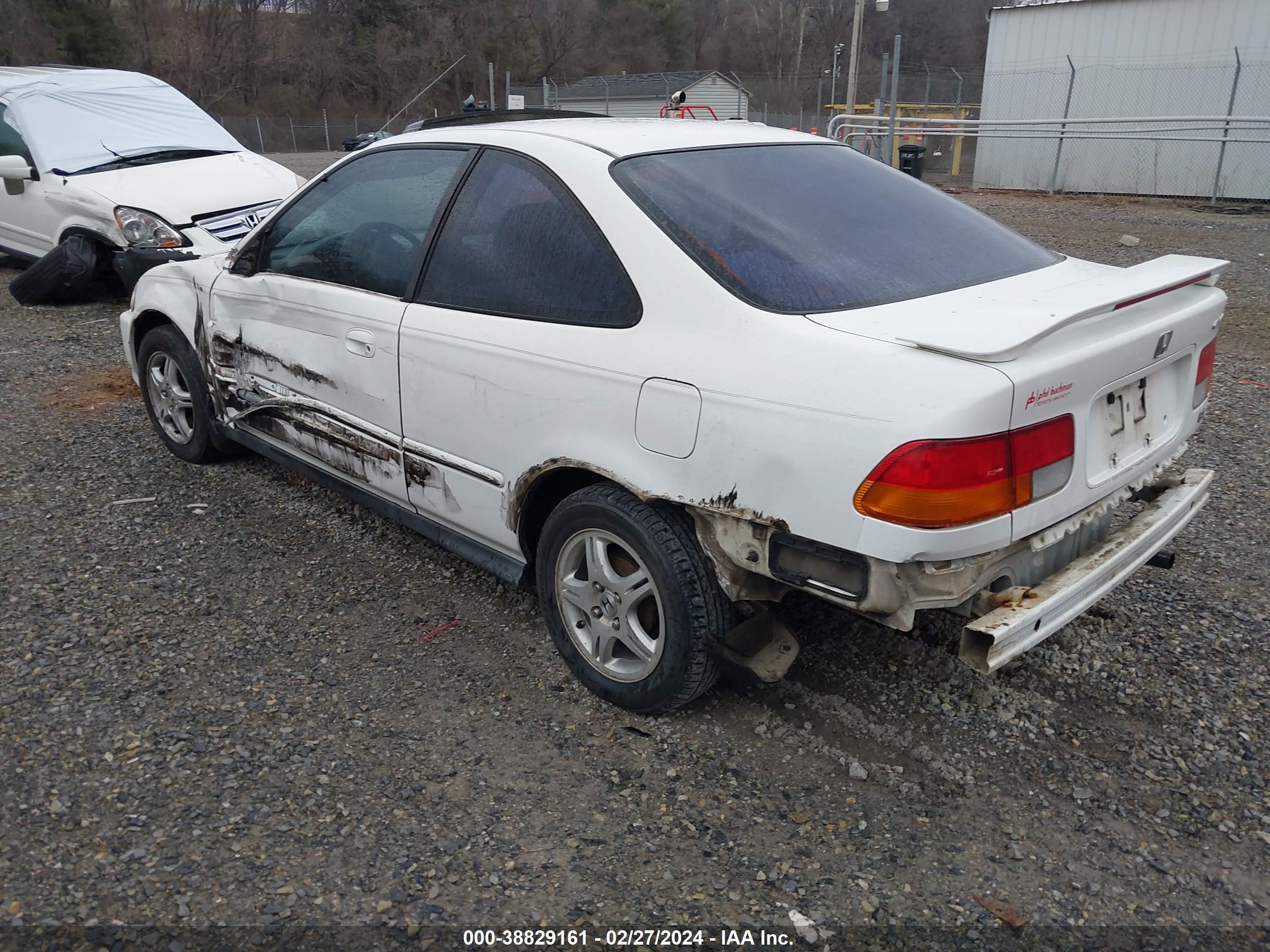 Photo 2 VIN: 1HGEJ8244WL091784 - HONDA CIVIC 