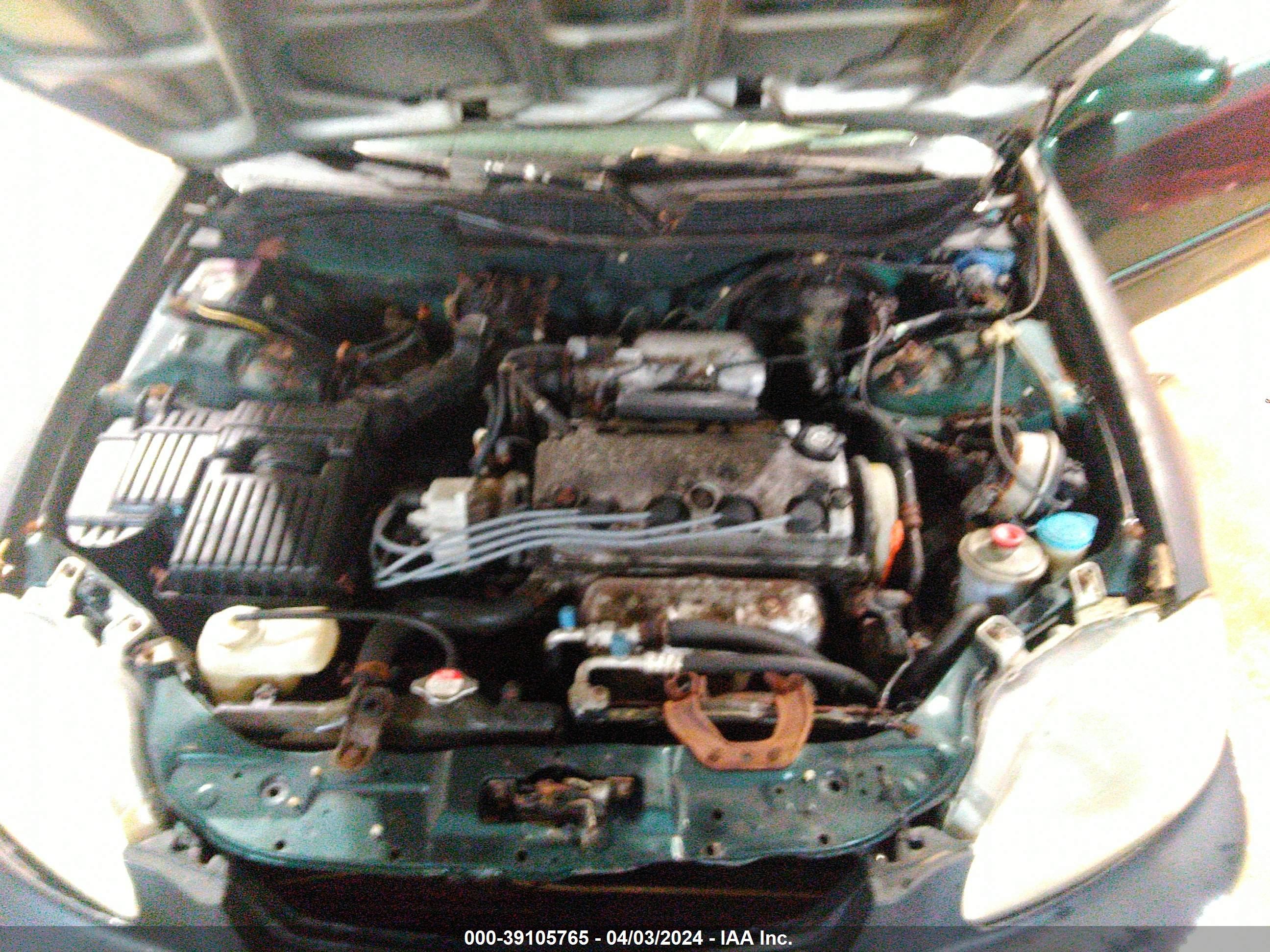 Photo 9 VIN: 1HGEJ8244XL078972 - HONDA CIVIC 