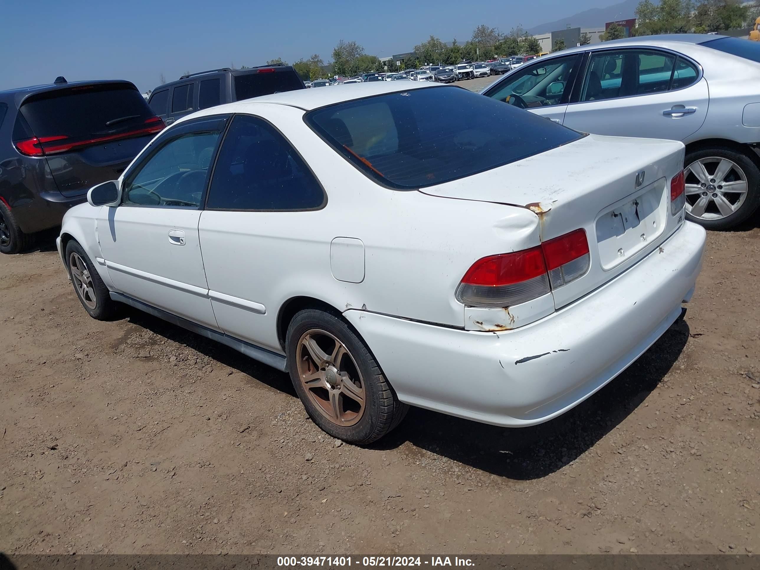 Photo 2 VIN: 1HGEJ8245YL085267 - HONDA CIVIC 