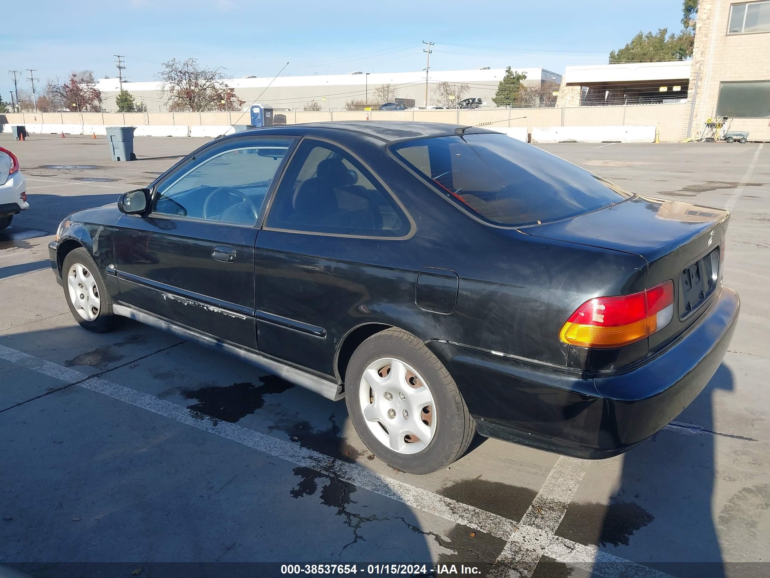 Photo 2 VIN: 1HGEJ8247TL045359 - HONDA CIVIC 