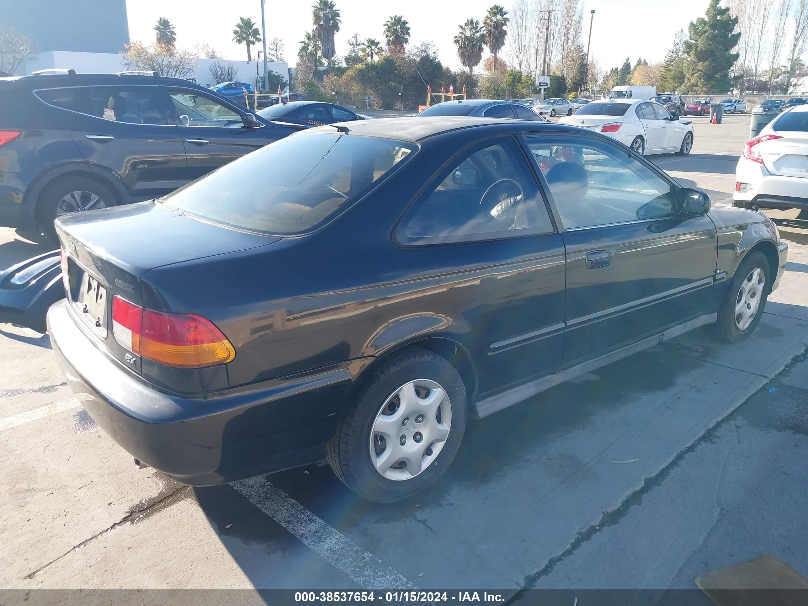 Photo 3 VIN: 1HGEJ8247TL045359 - HONDA CIVIC 