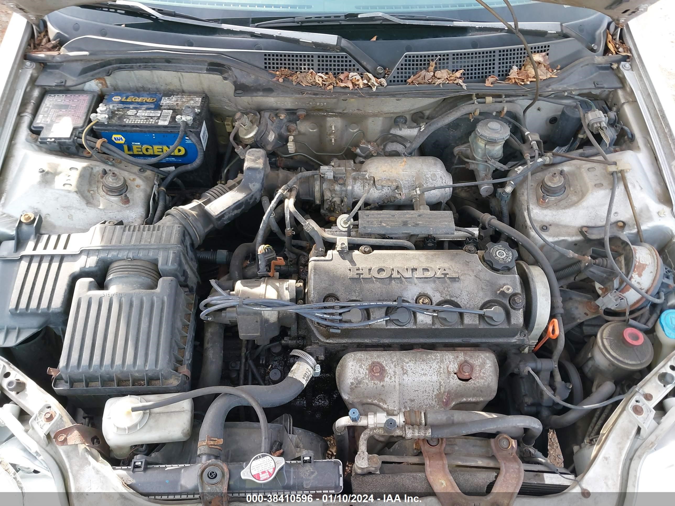 Photo 9 VIN: 1HGEJ8249XL097839 - HONDA CIVIC 