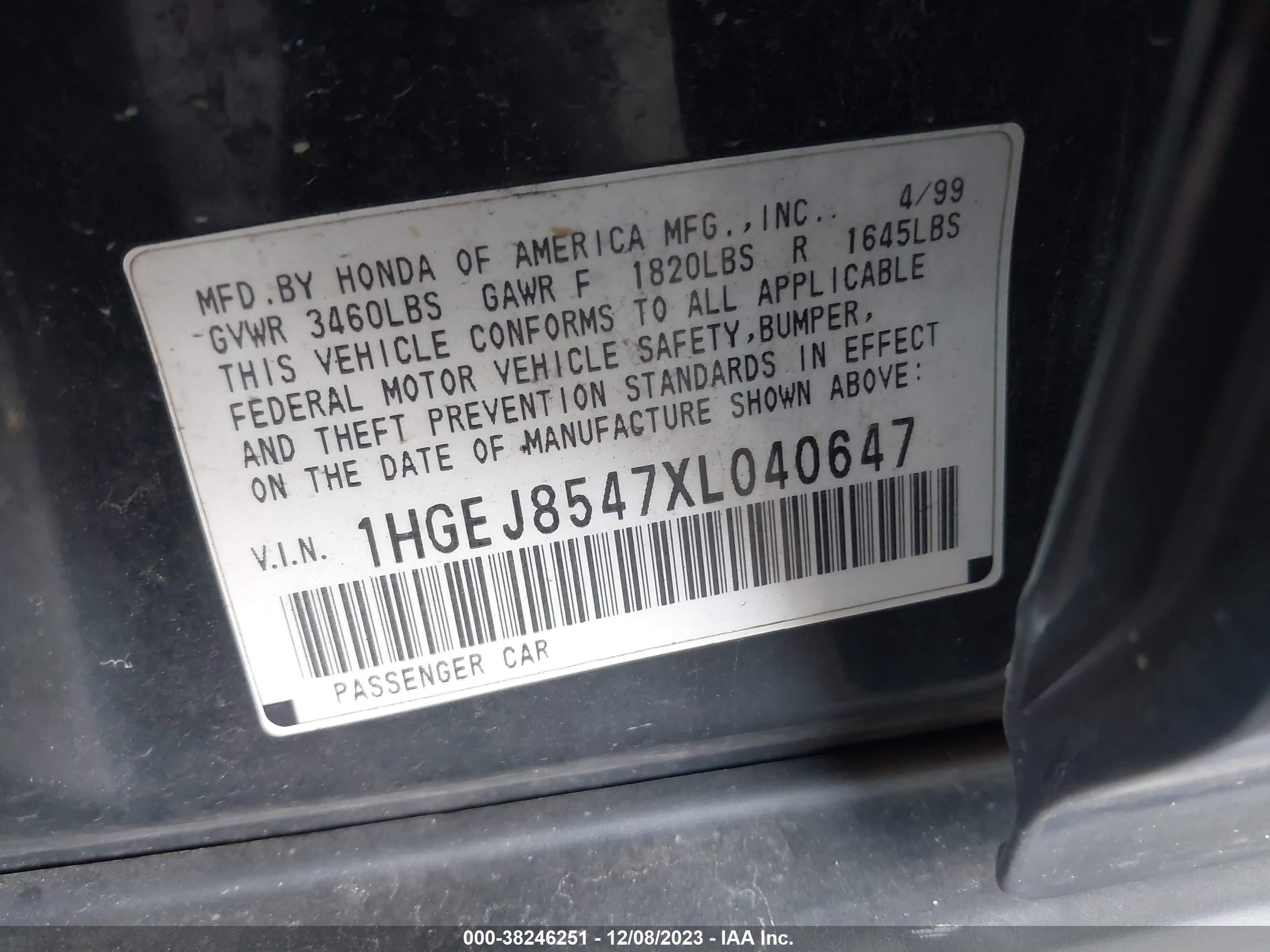 Photo 8 VIN: 1HGEJ8547XL040647 - HONDA CIVIC 