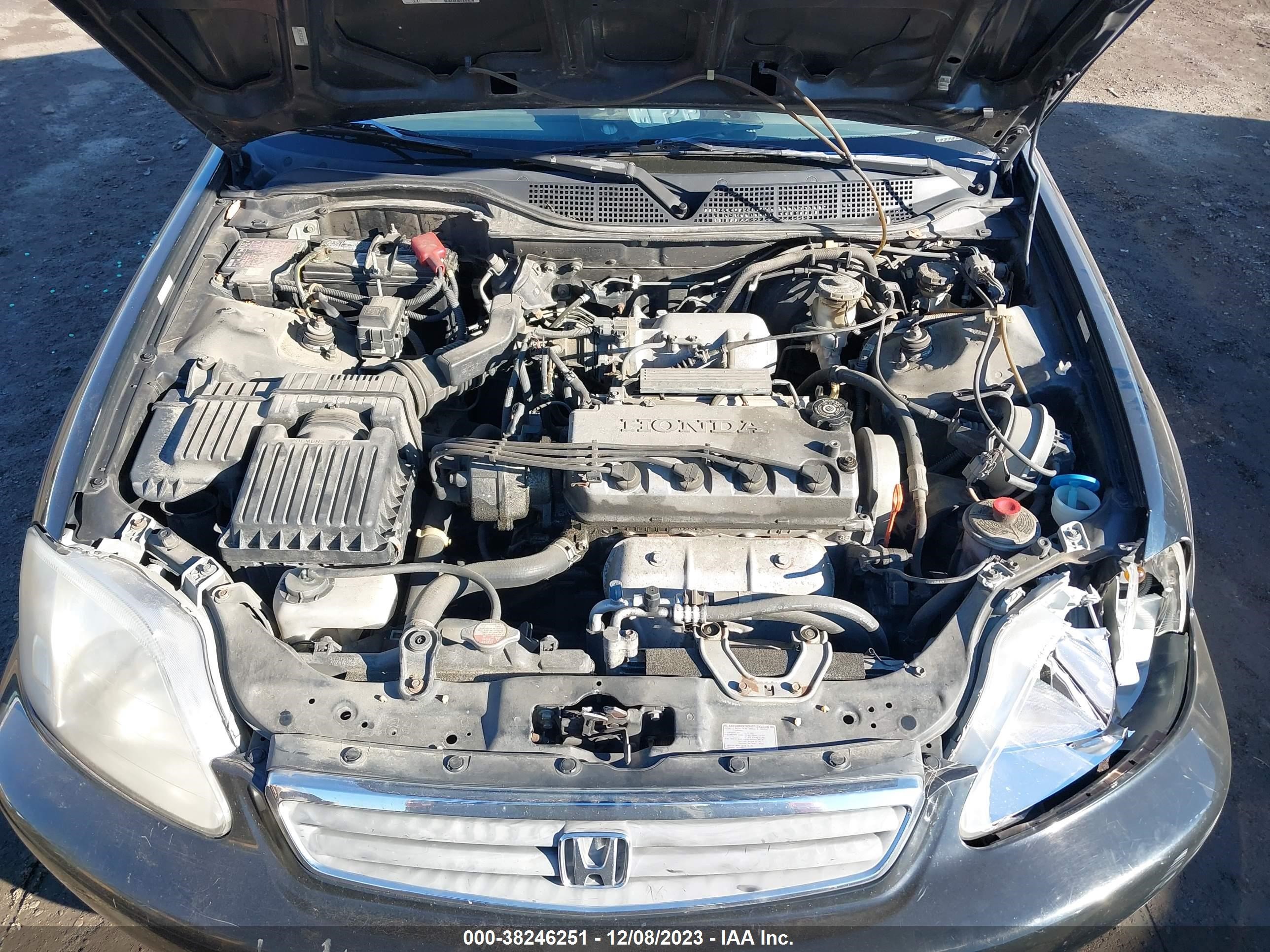 Photo 9 VIN: 1HGEJ8547XL040647 - HONDA CIVIC 