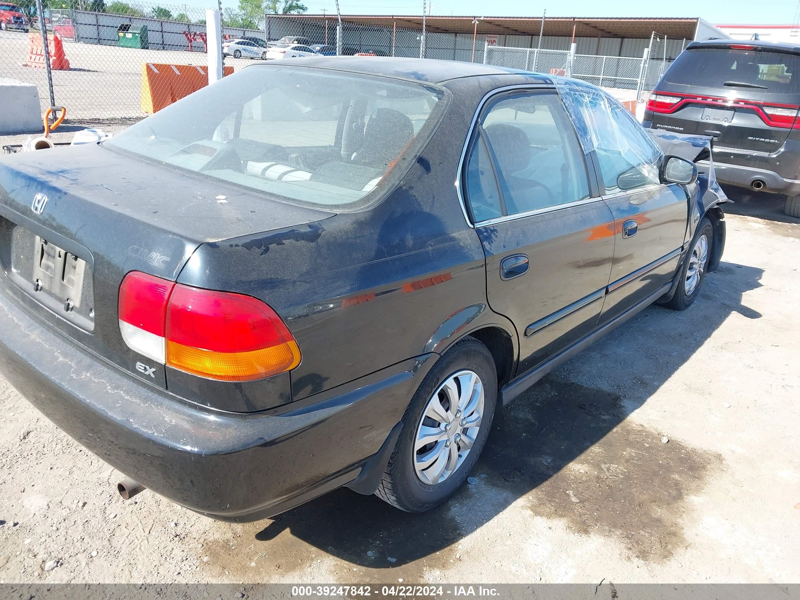 Photo 3 VIN: 1HGEJ8644WL053417 - HONDA CIVIC 