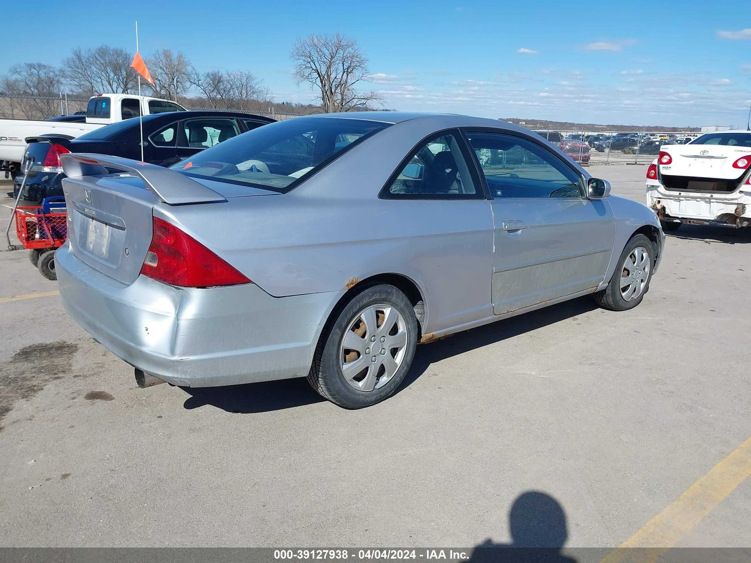 Photo 3 VIN: 1HGEM220X2L103092 - HONDA CIVIC 