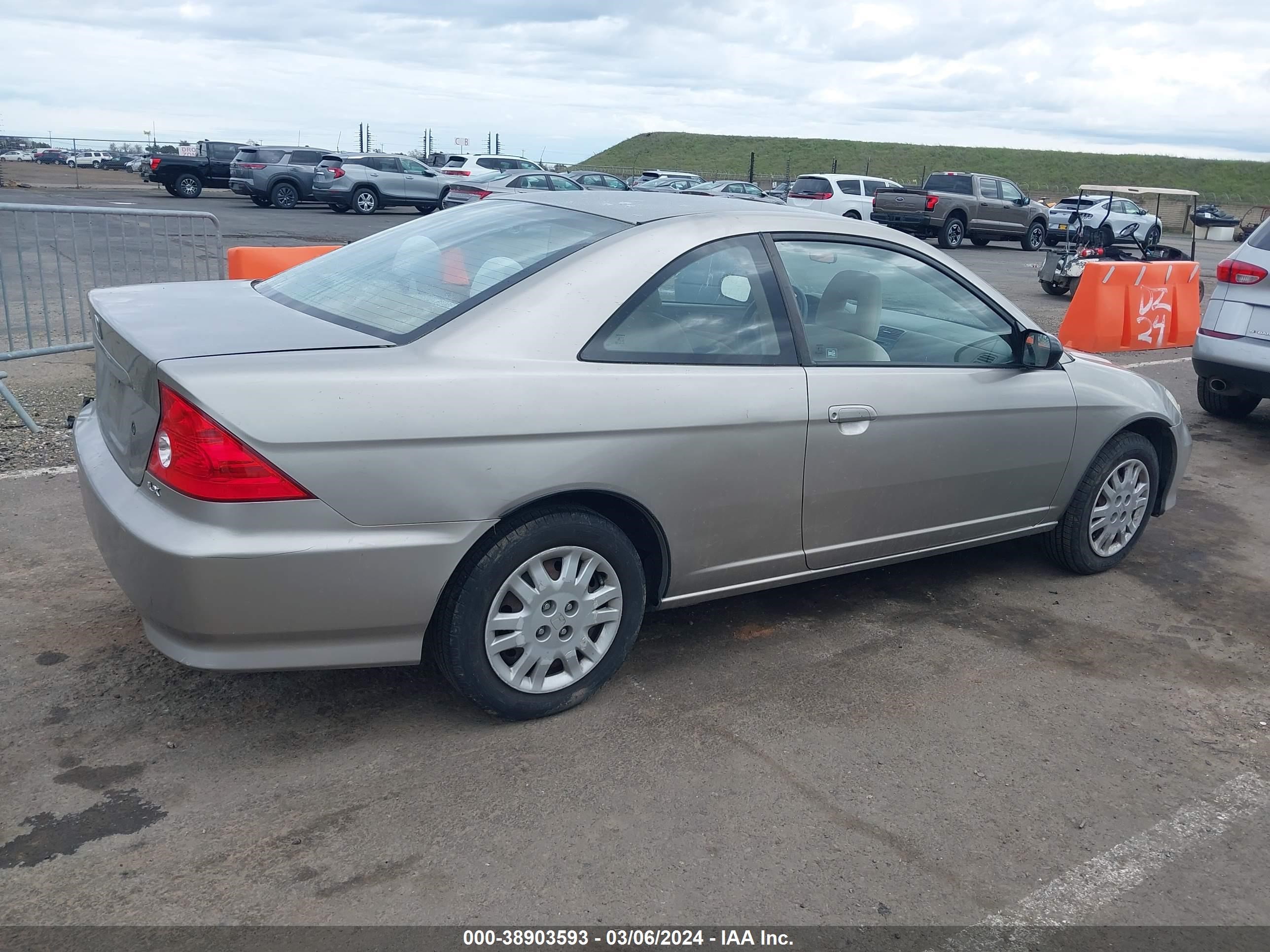 Photo 3 VIN: 1HGEM22595L039790 - HONDA CIVIC 