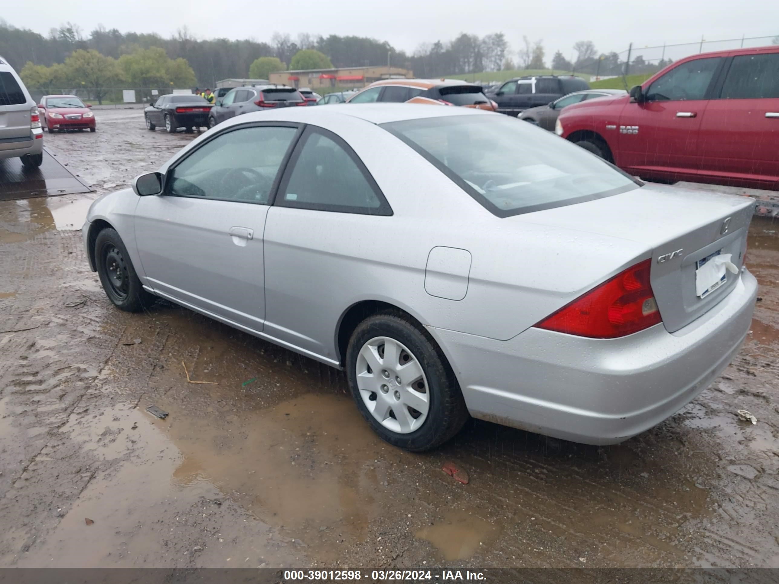 Photo 2 VIN: 1HGEM22951L122081 - HONDA CIVIC 