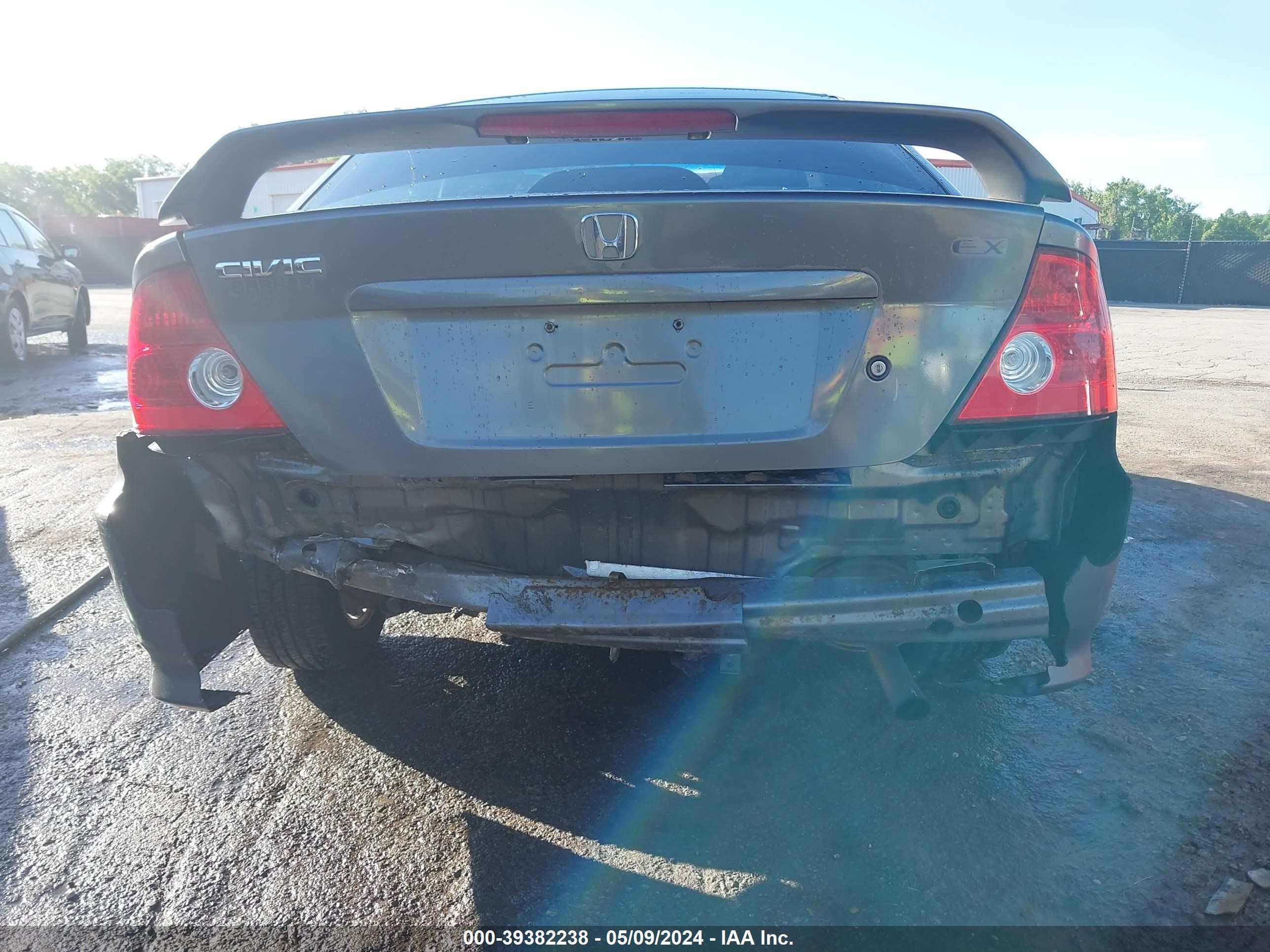 Photo 5 VIN: 1HGEM22965L067341 - HONDA CIVIC 