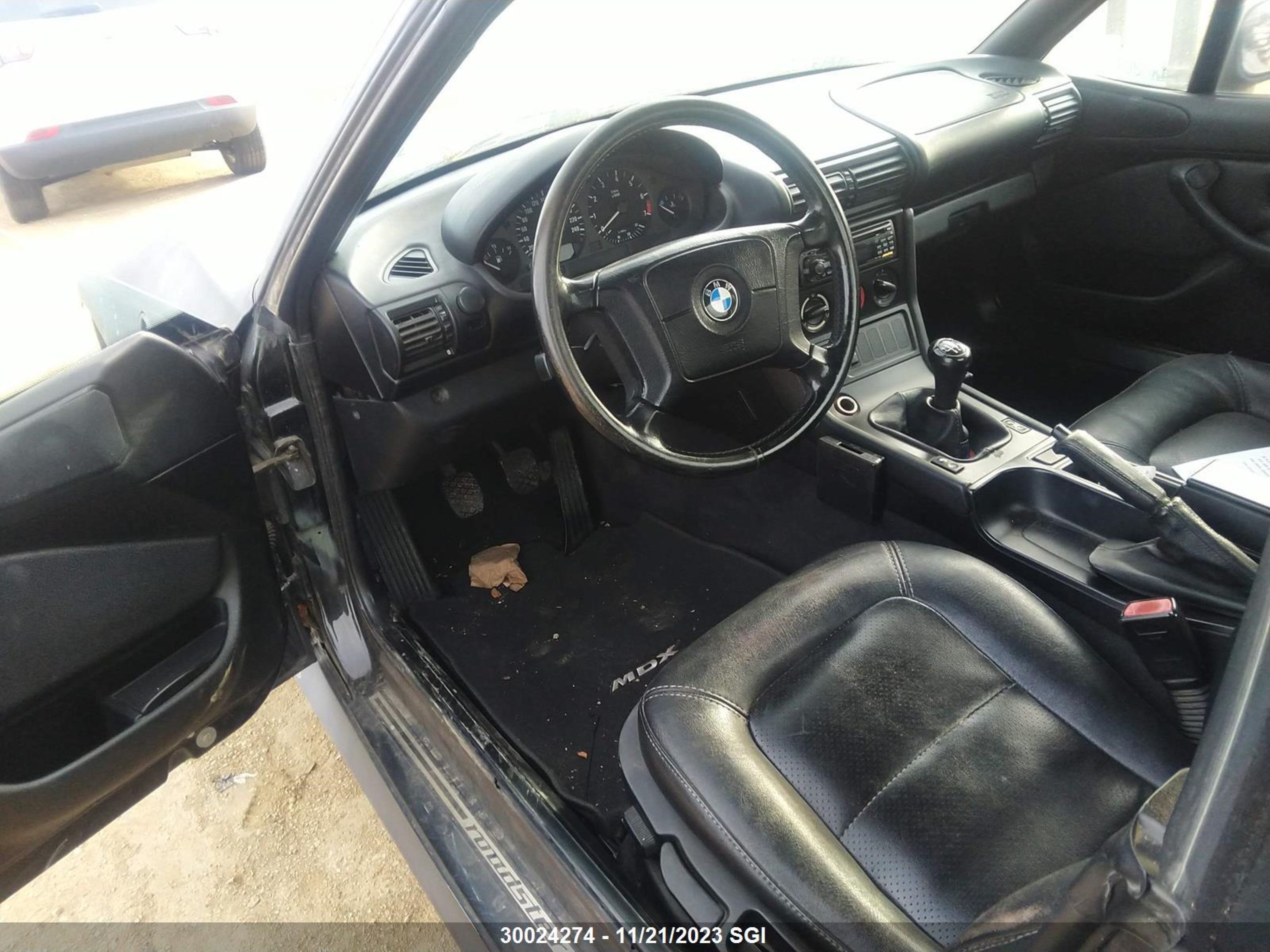 Photo 4 VIN: 1HGEM22993L029857 - BMW Z3 