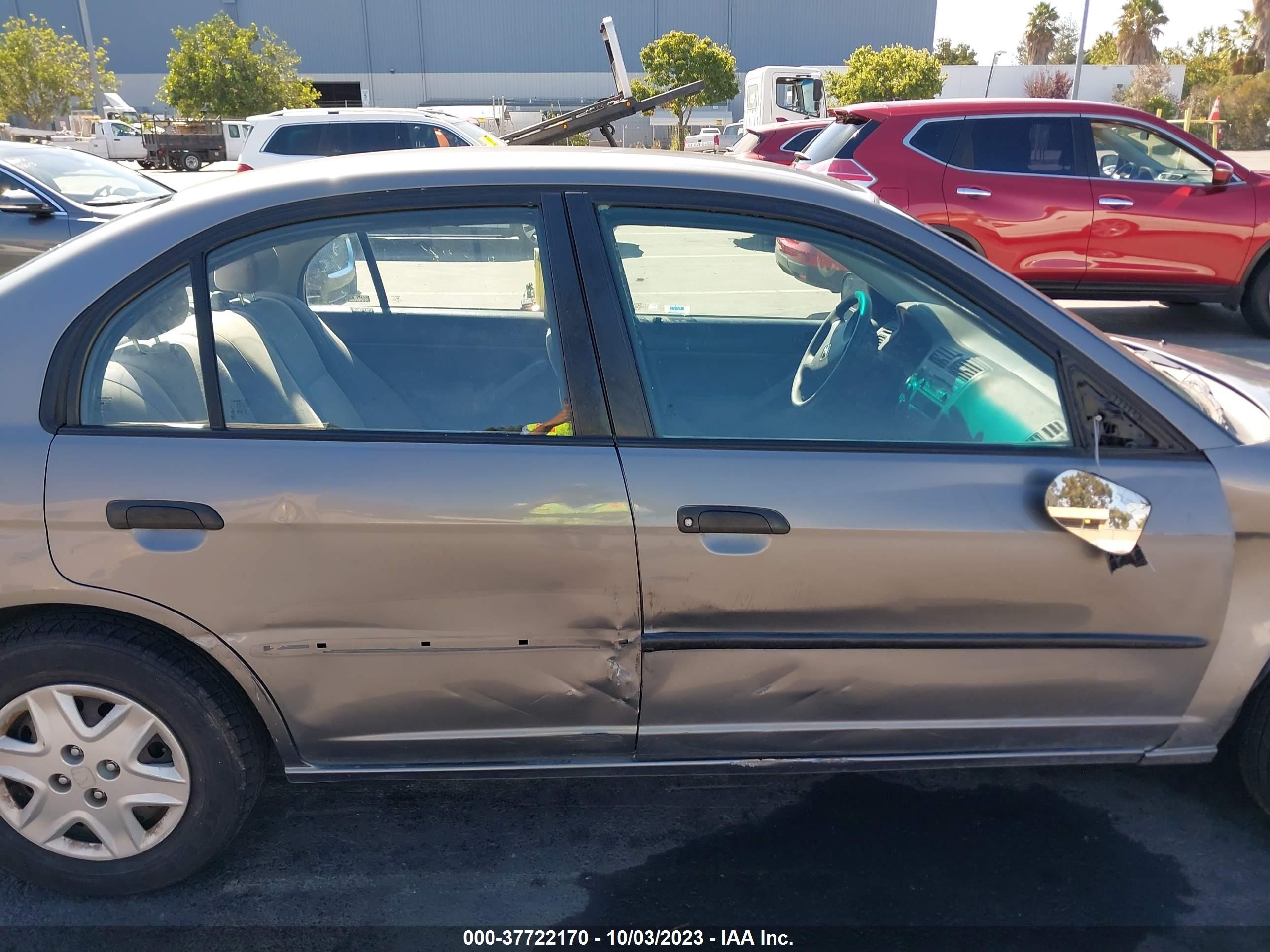 Photo 11 VIN: 1HGES16385L016185 - HONDA CIVIC 