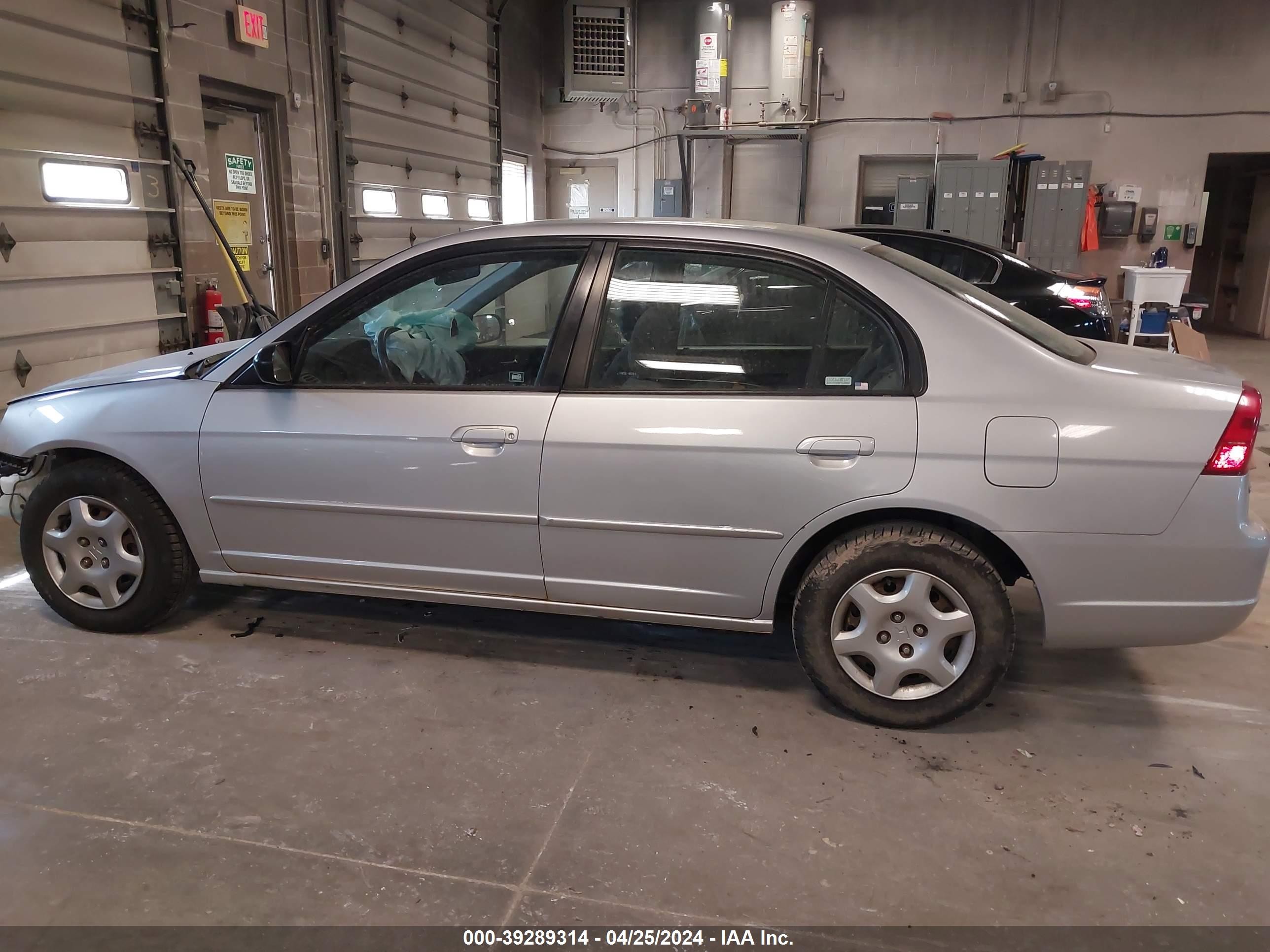 Photo 13 VIN: 1HGES16512L061353 - HONDA CIVIC 