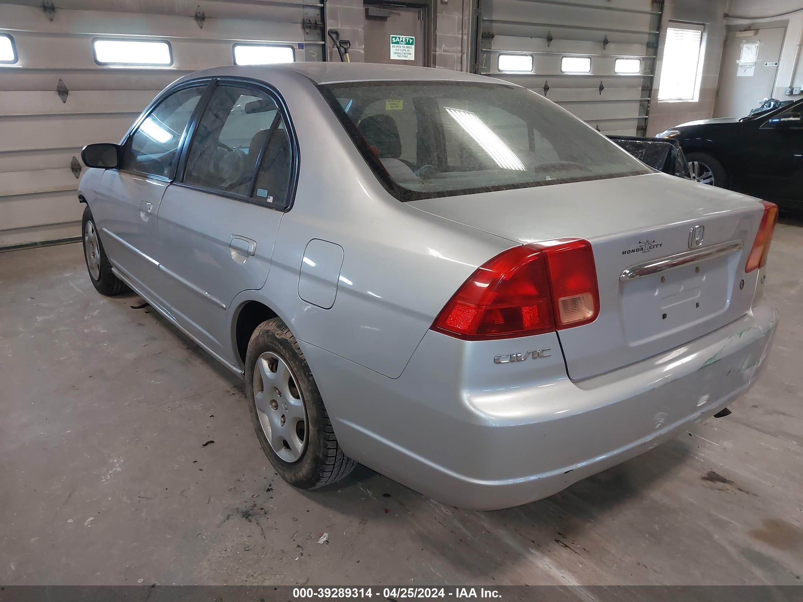 Photo 2 VIN: 1HGES16512L061353 - HONDA CIVIC 