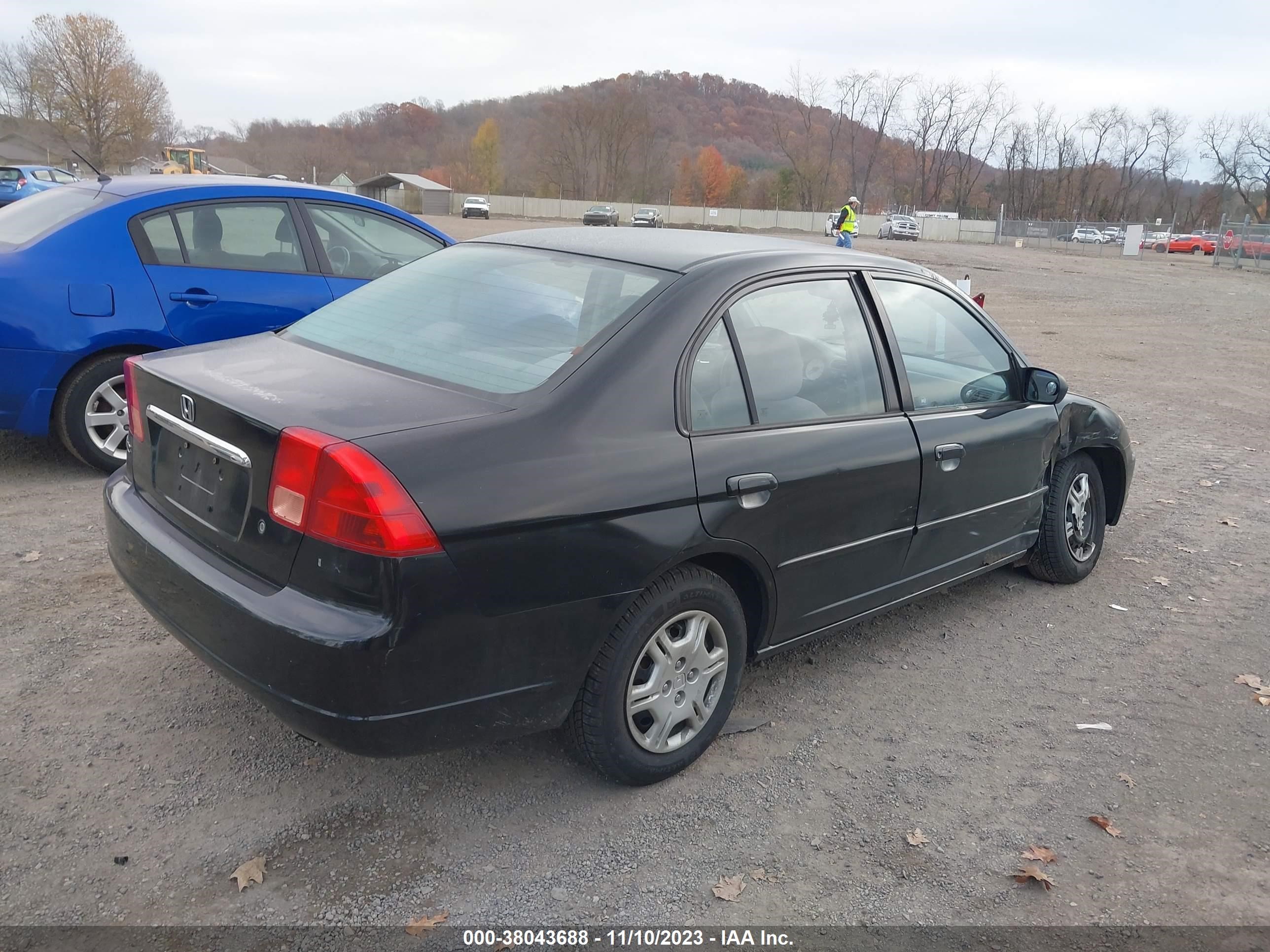 Photo 3 VIN: 1HGES165X2L057351 - HONDA CIVIC 