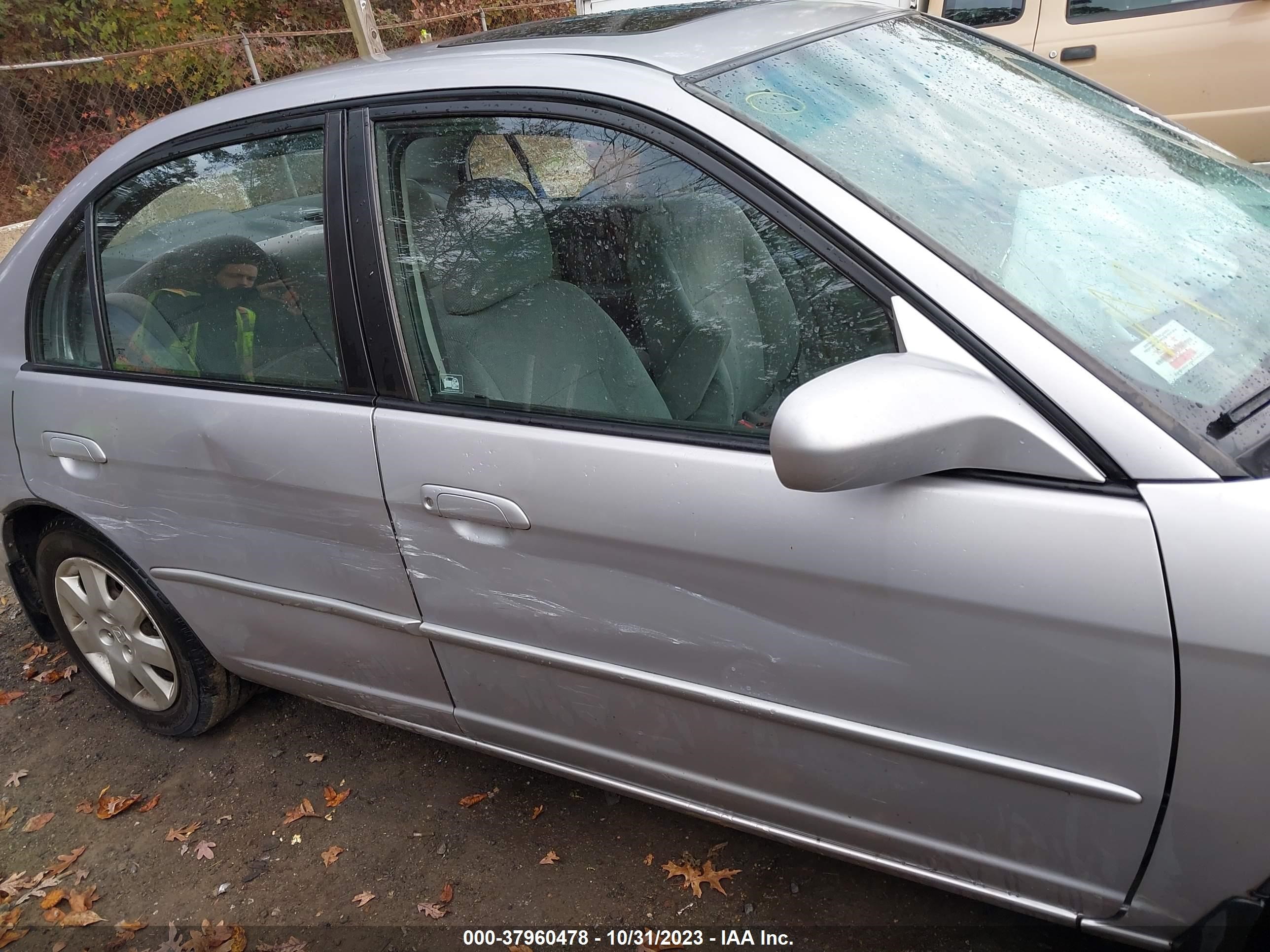 Photo 12 VIN: 1HGES26722L017725 - HONDA CIVIC 