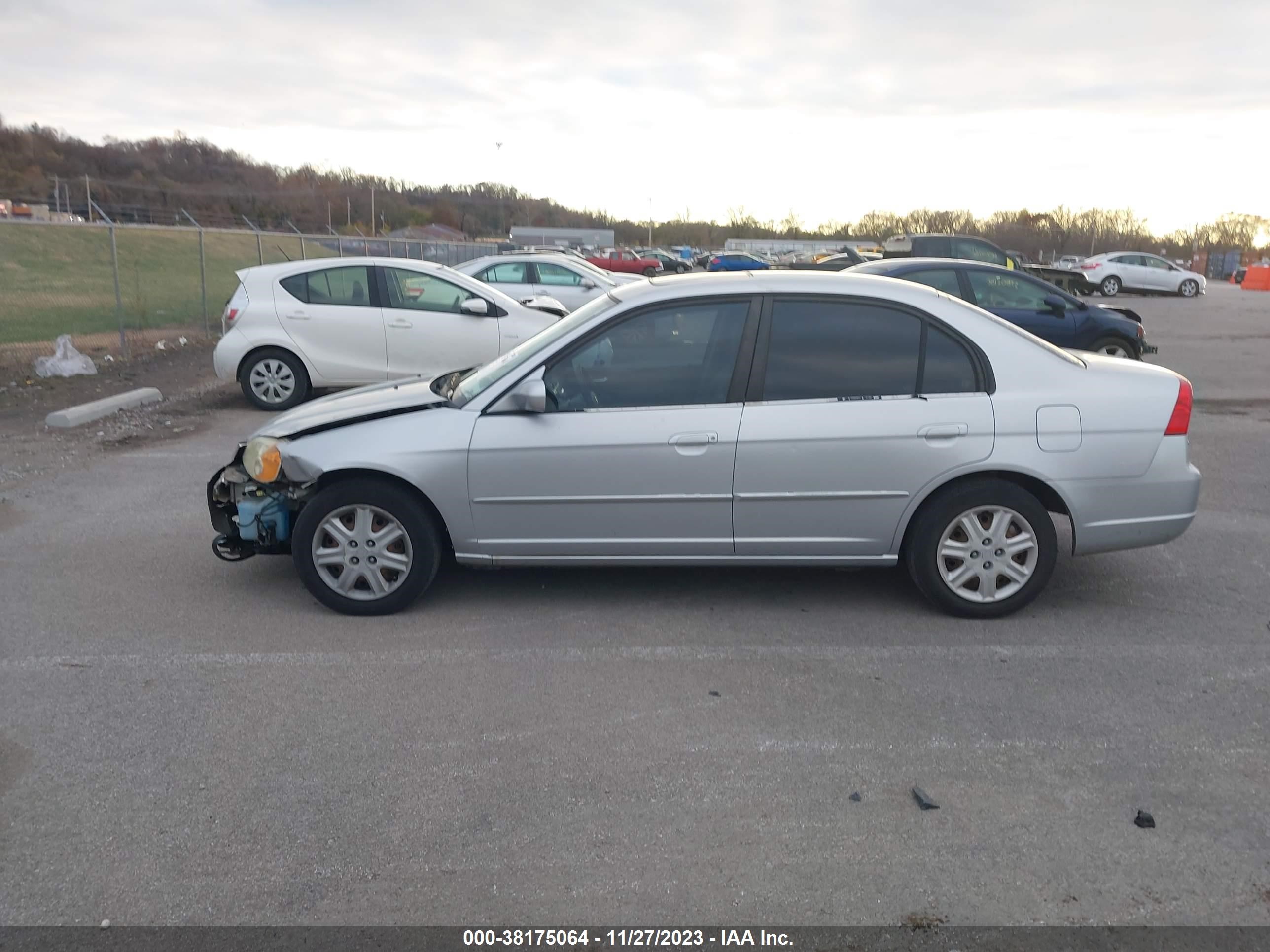 Photo 14 VIN: 1HGES26783L009808 - HONDA CIVIC 