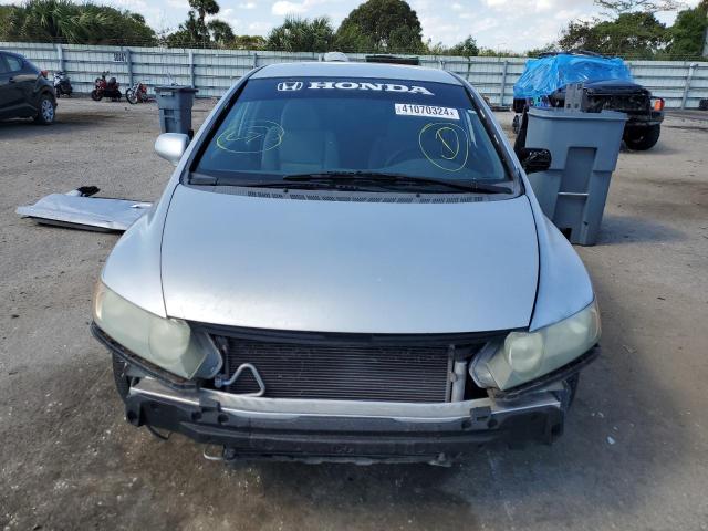 Photo 4 VIN: 1HGFA15518L008766 - HONDA CIVIC 