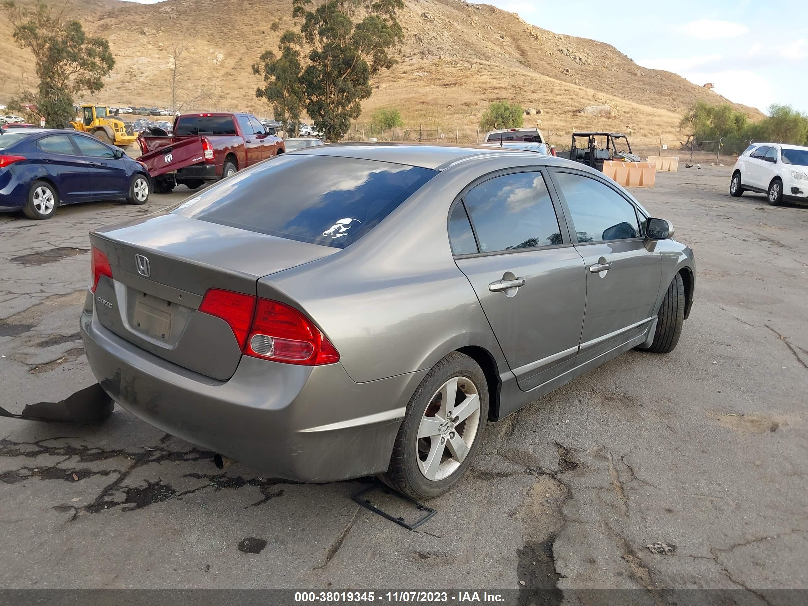 Photo 3 VIN: 1HGFA158X7L045548 - HONDA CIVIC 