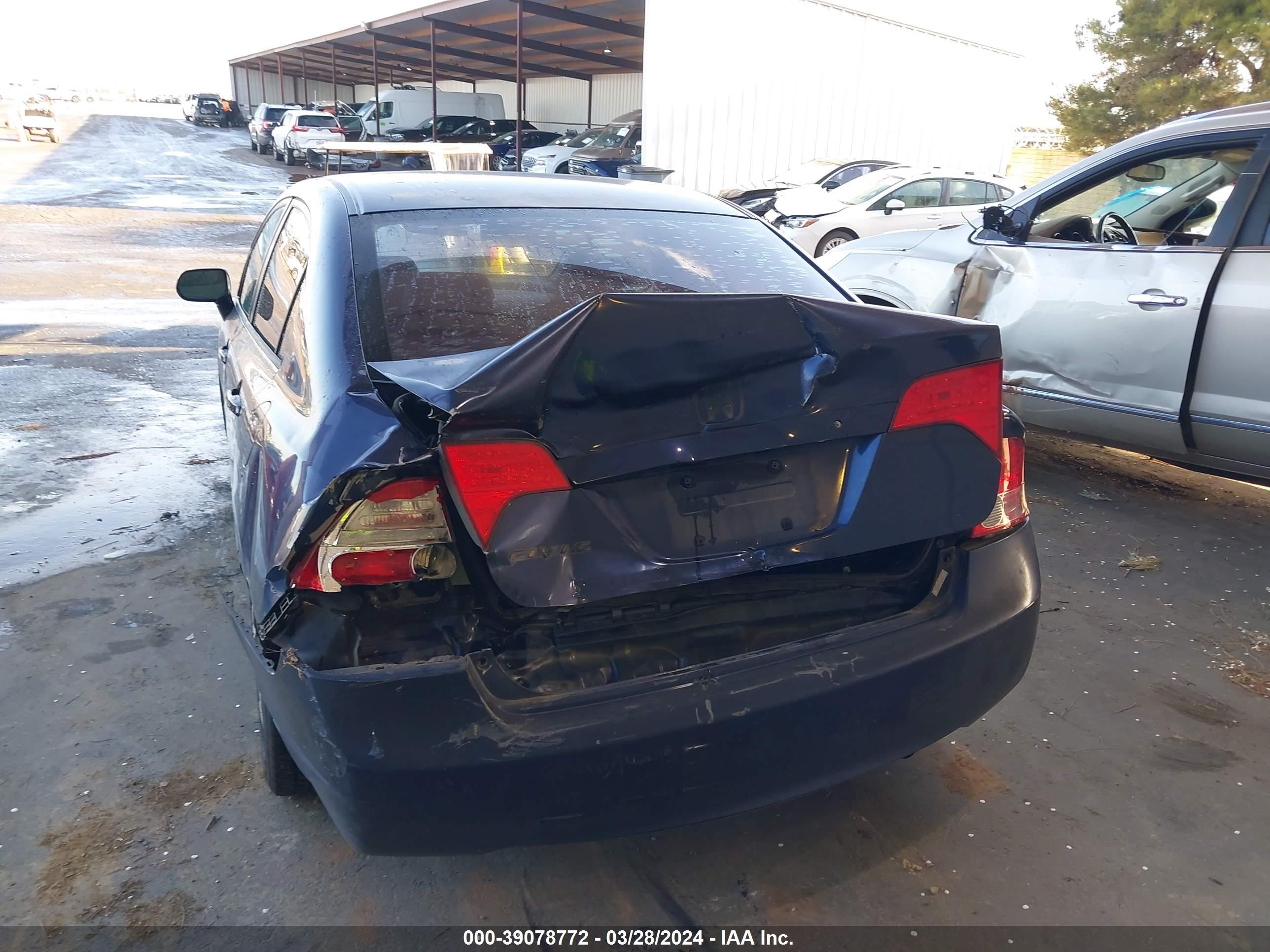 Photo 5 VIN: 1HGFA16528L072913 - HONDA CIVIC 