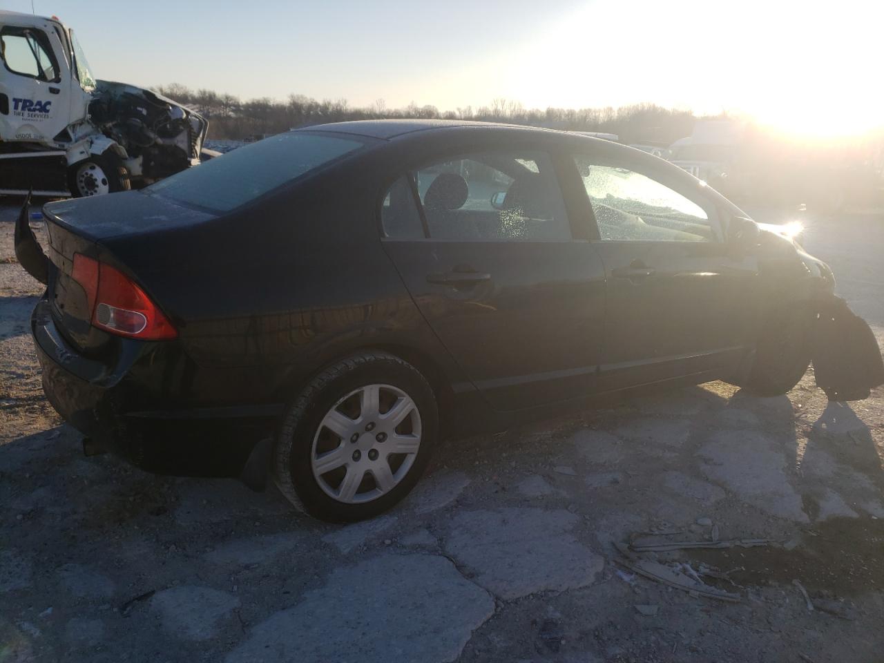 Photo 2 VIN: 1HGFA16568L057816 - HONDA CIVIC 