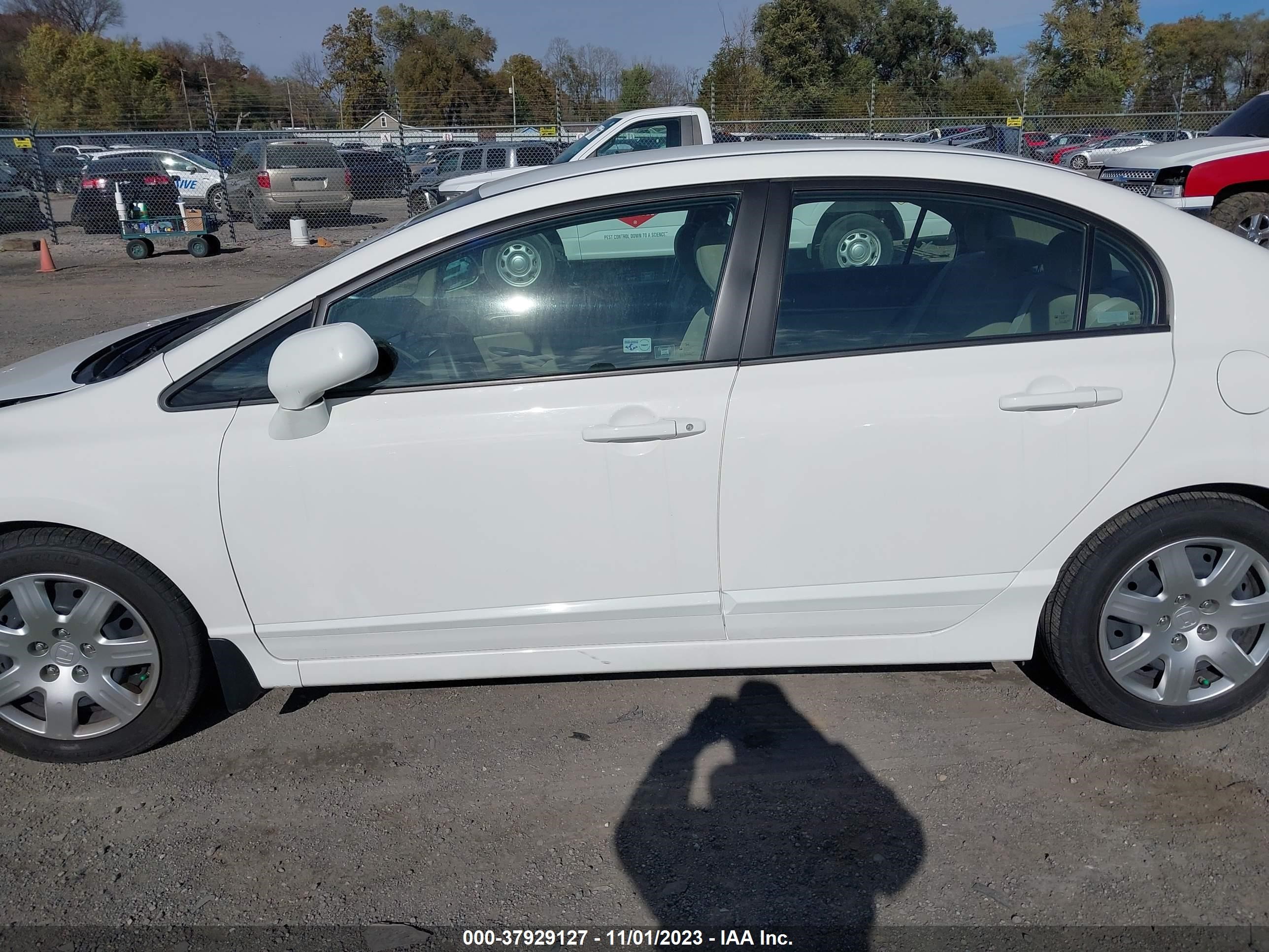 Photo 13 VIN: 1HGFA16569L007130 - HONDA CIVIC 